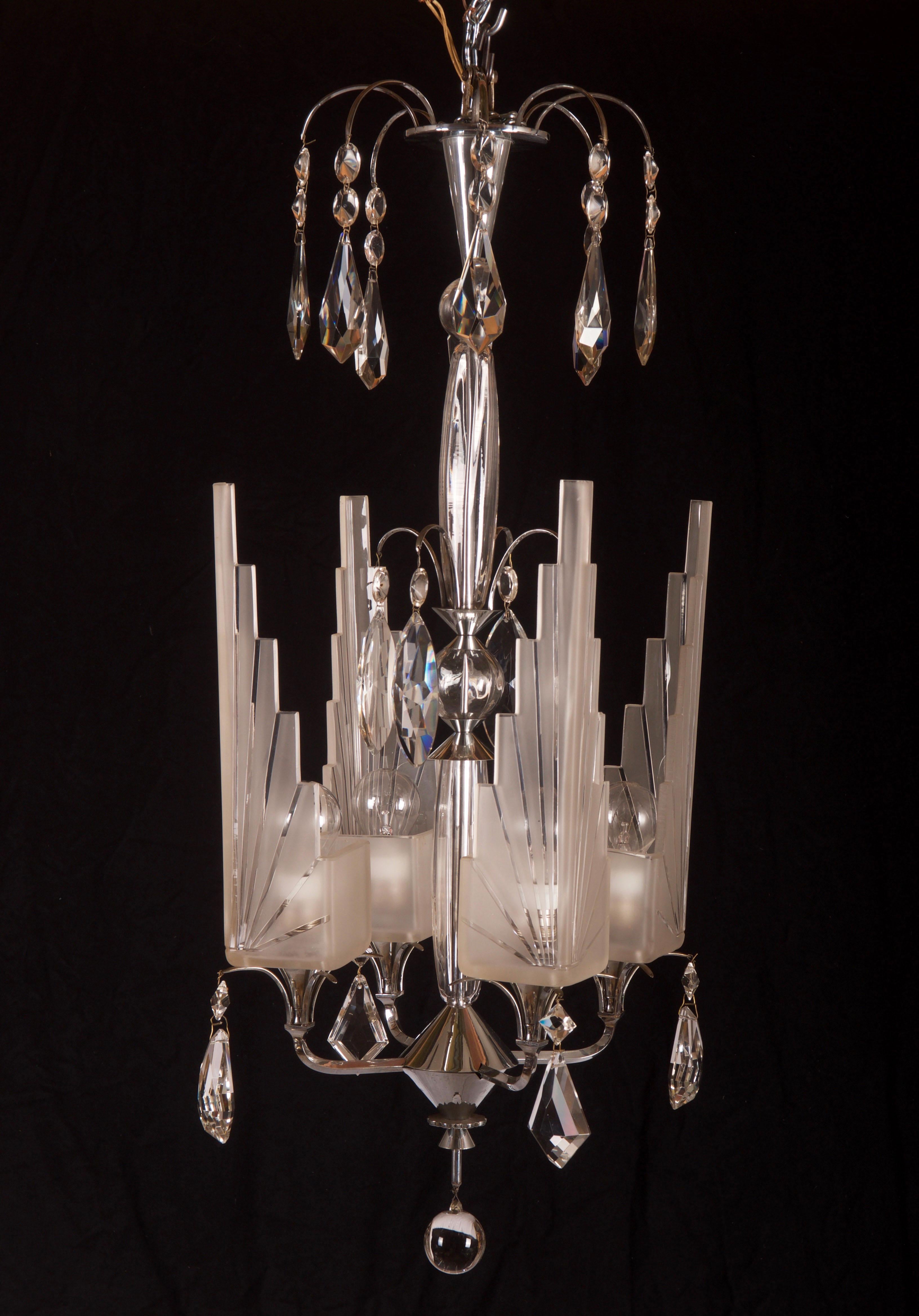 Lampadario francese Art Deco con cristalli tagliati in vendita 7