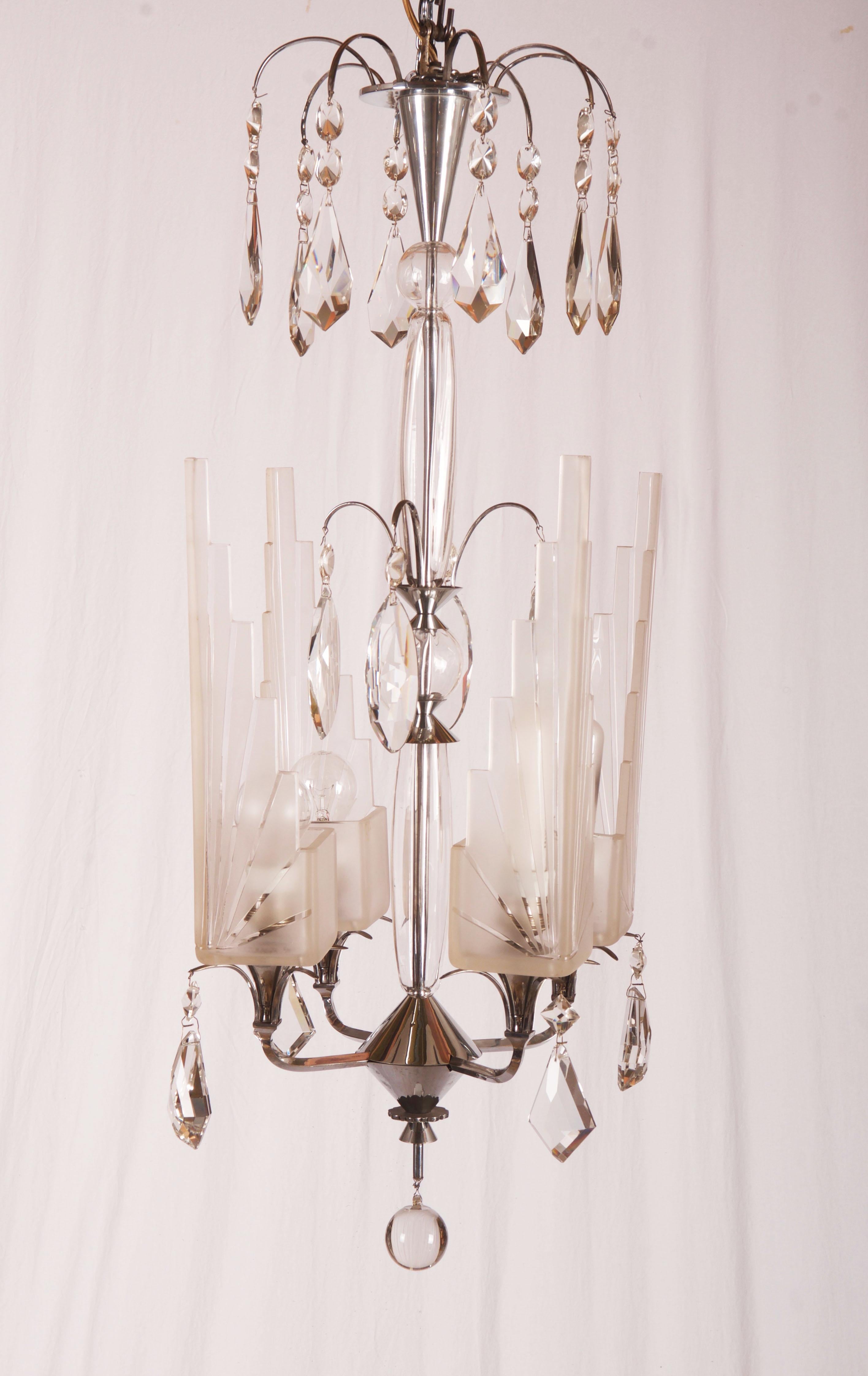 Lampadario francese Art Deco con cristalli tagliati in vendita 8