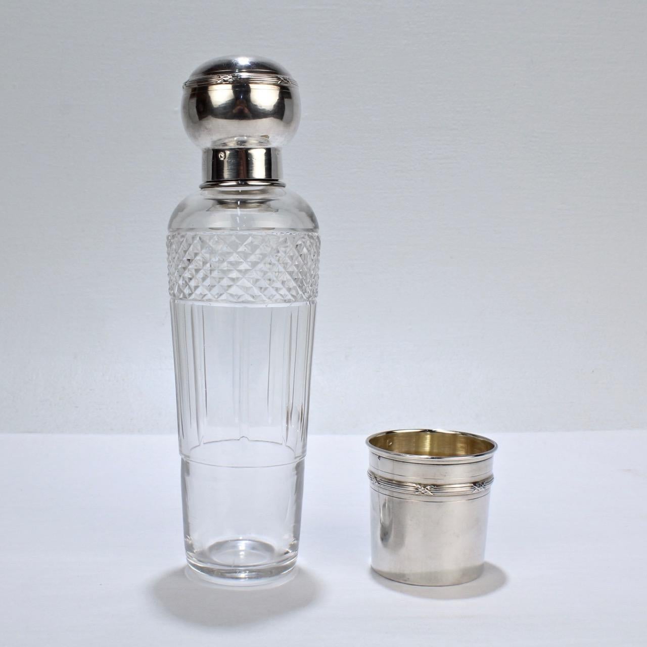 Flacon de liqueur ou de whisky Art Déco français en verre taillé et argent sterling par Chambin Bon état - En vente à Philadelphia, PA