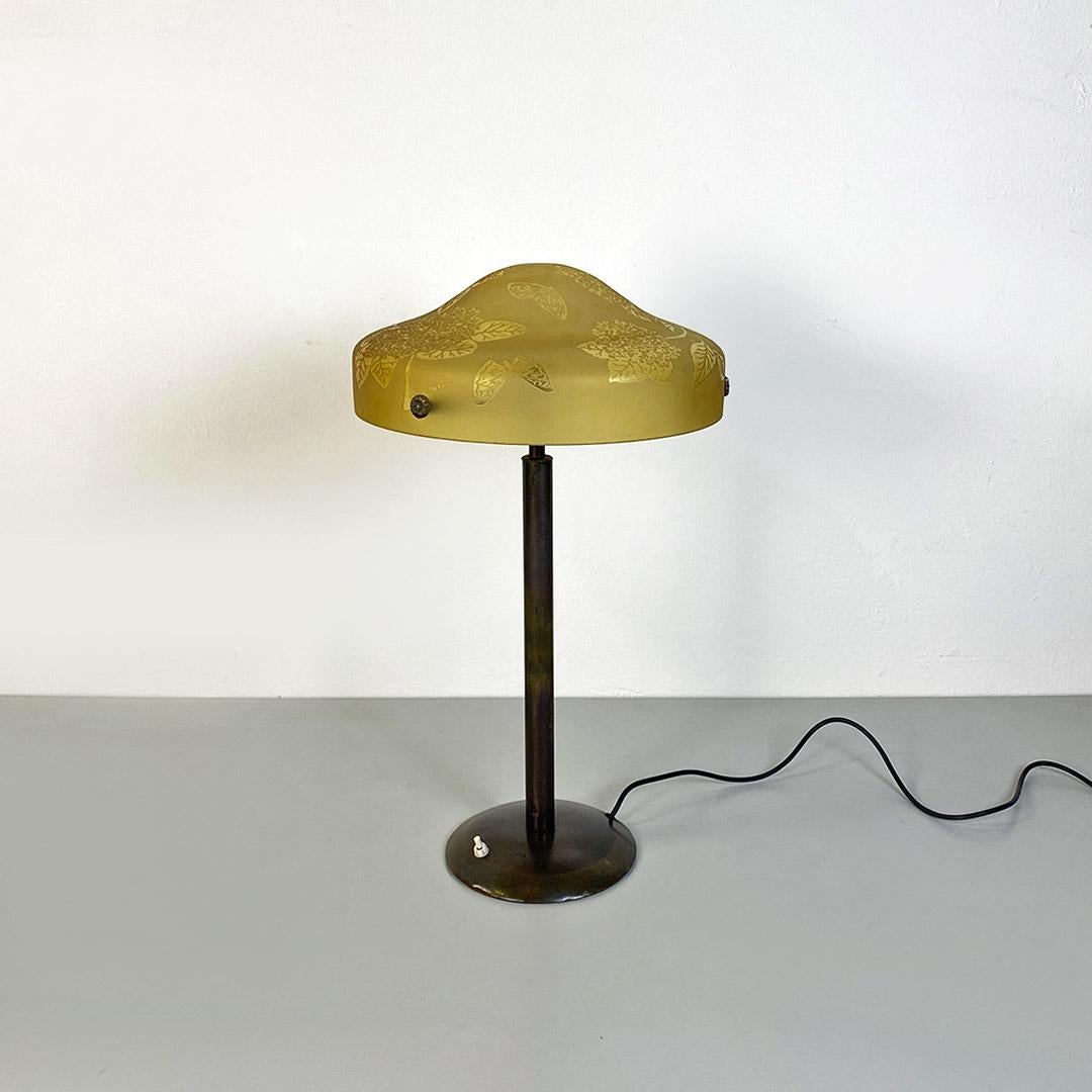 French art deco decorate glass and burnished brass table lamp by Deveau, 1930s 9