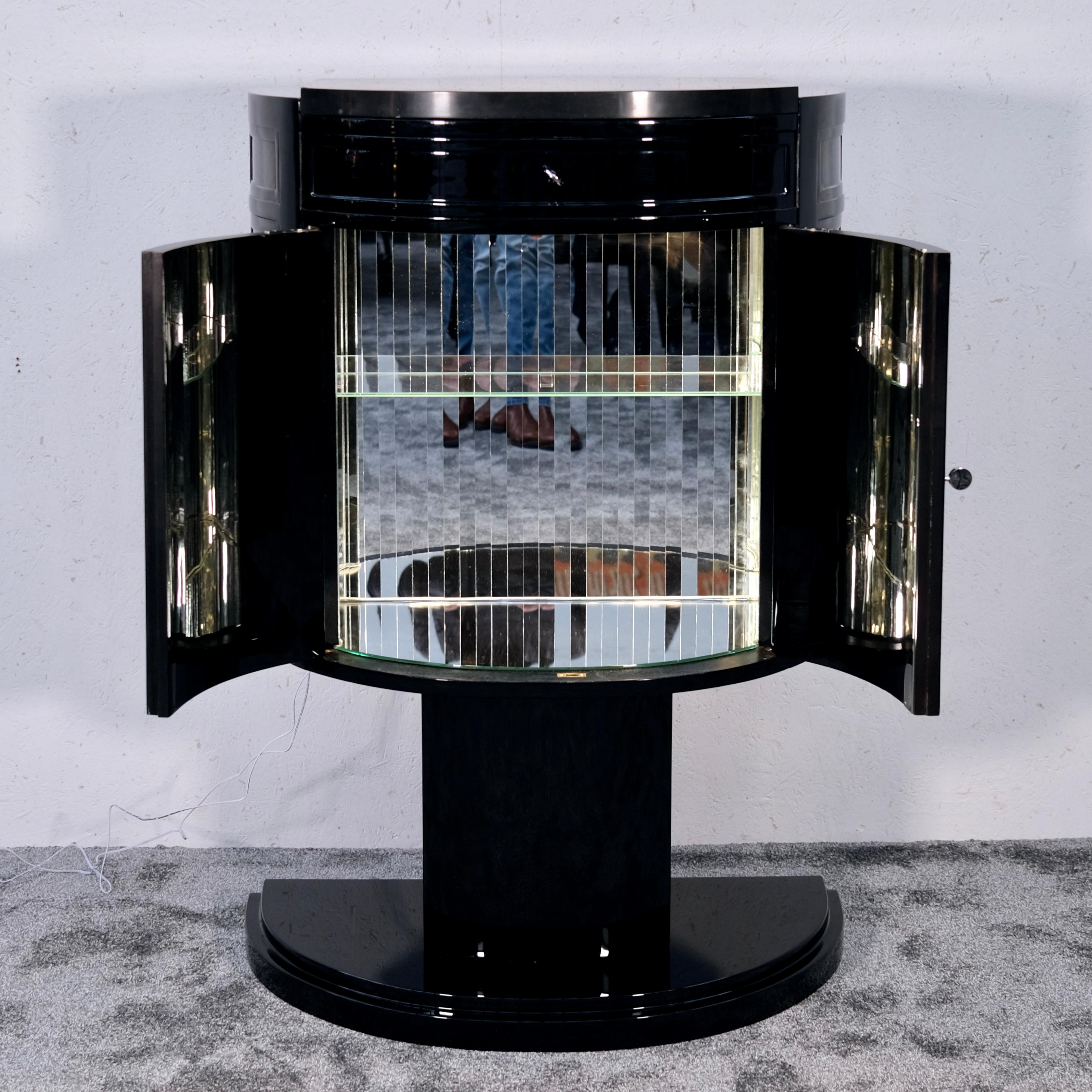 Mueble Bar Art Decó Francés Demi-Lune en Laca Negra con Tapa de Mármol, Años 30 en venta 8
