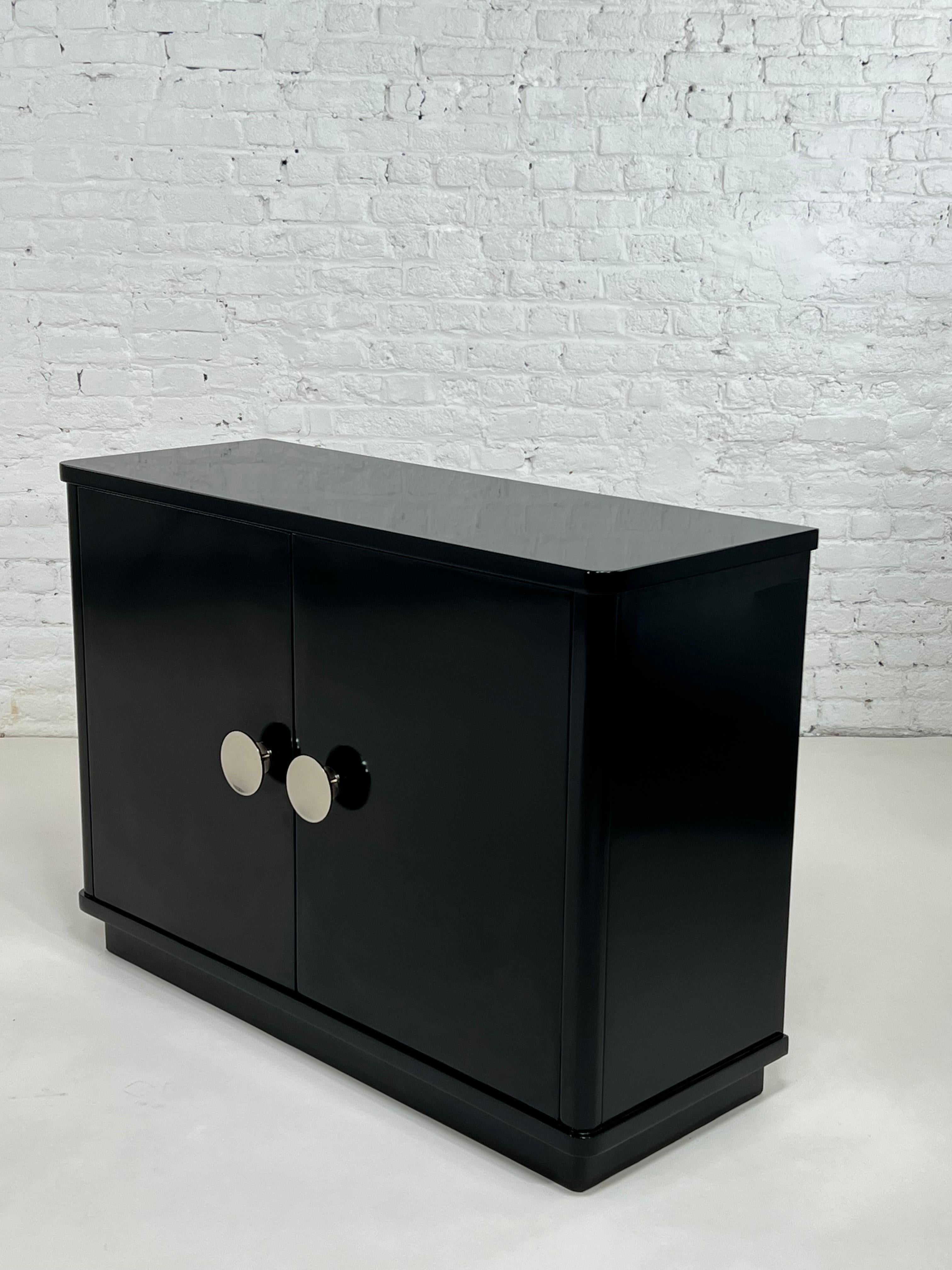 French Art Deco Design Style Chrome and Black Lacquered Wooden Cabinet For Sale 7