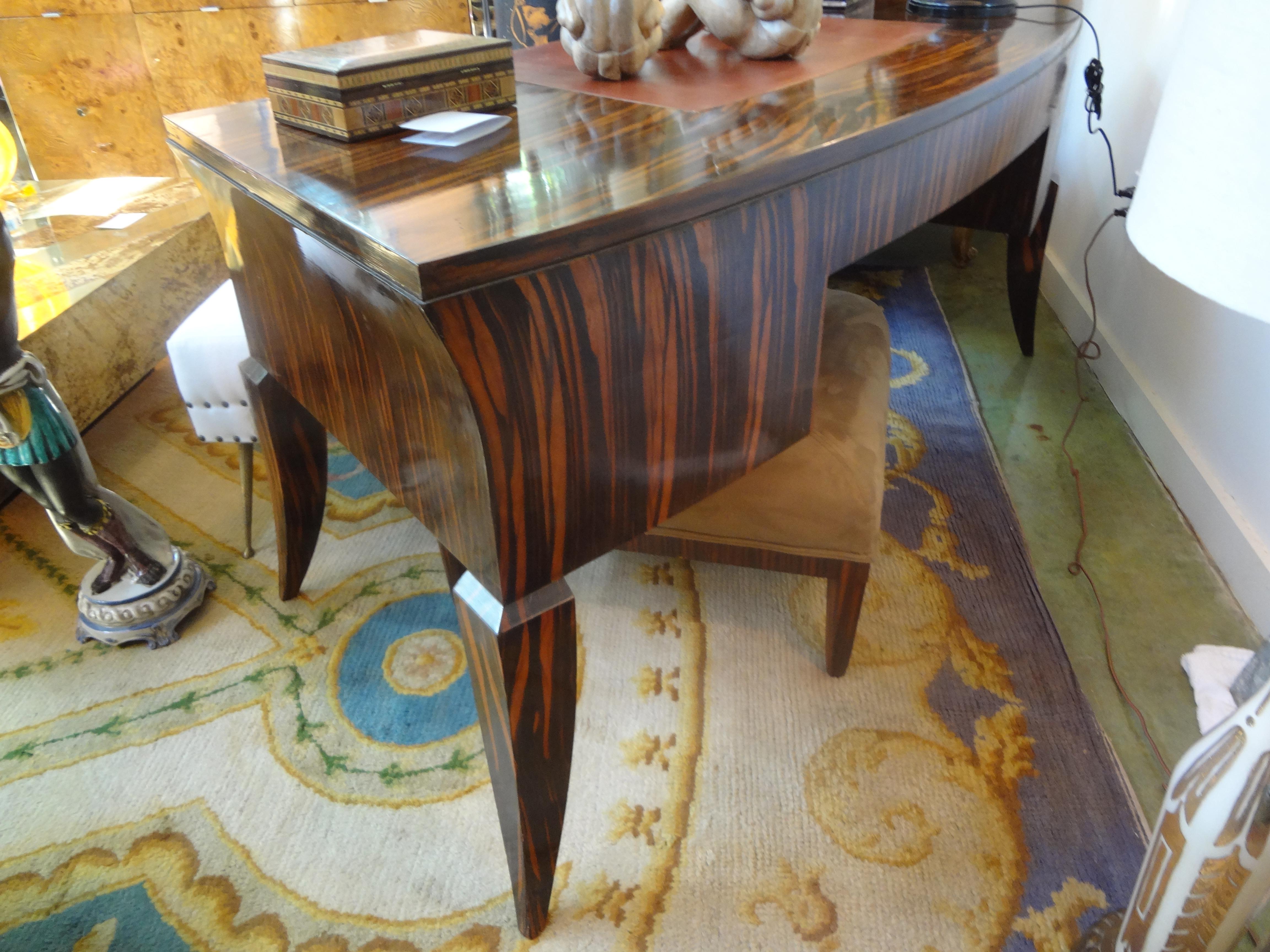 French Art Deco Desk in Macassar Inspired by Émile-Jacques Ruhlmann 2