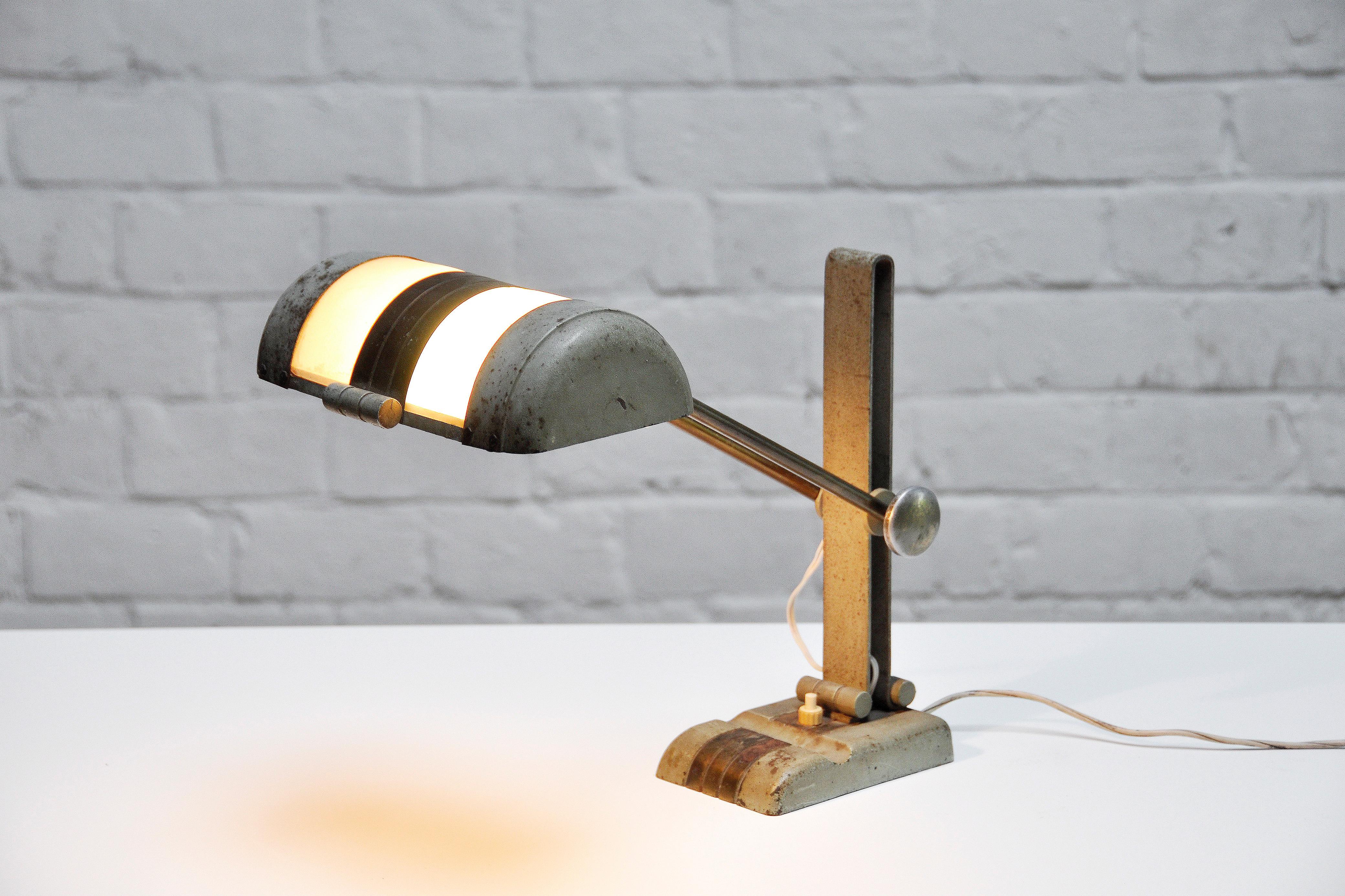 French Art Deco Desk Lamp in the Style of Rene Koechlin, 1930s For Sale 5