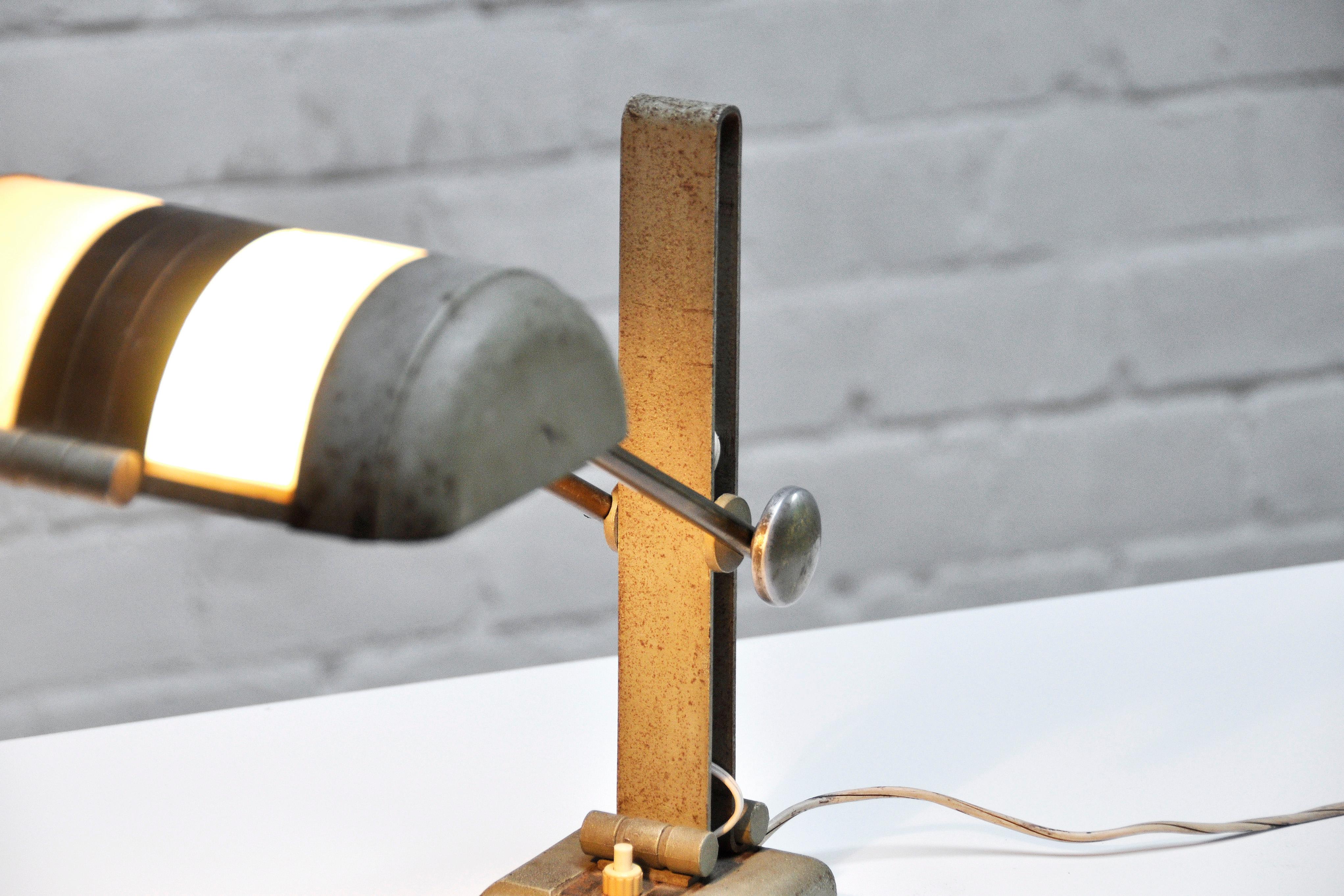 French Art Deco Desk Lamp in the Style of Rene Koechlin, 1930s For Sale 6