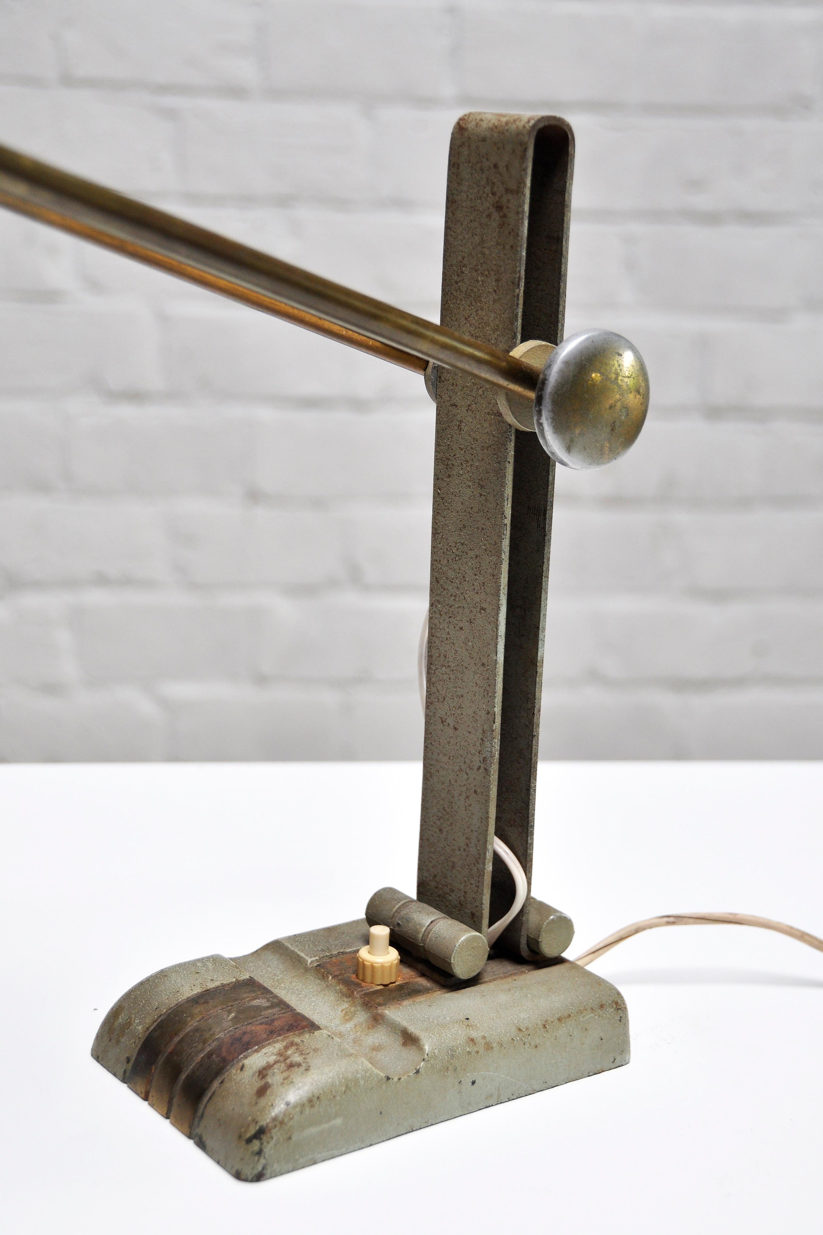 French Art Deco Desk Lamp in the Style of Rene Koechlin, 1930s For Sale 1