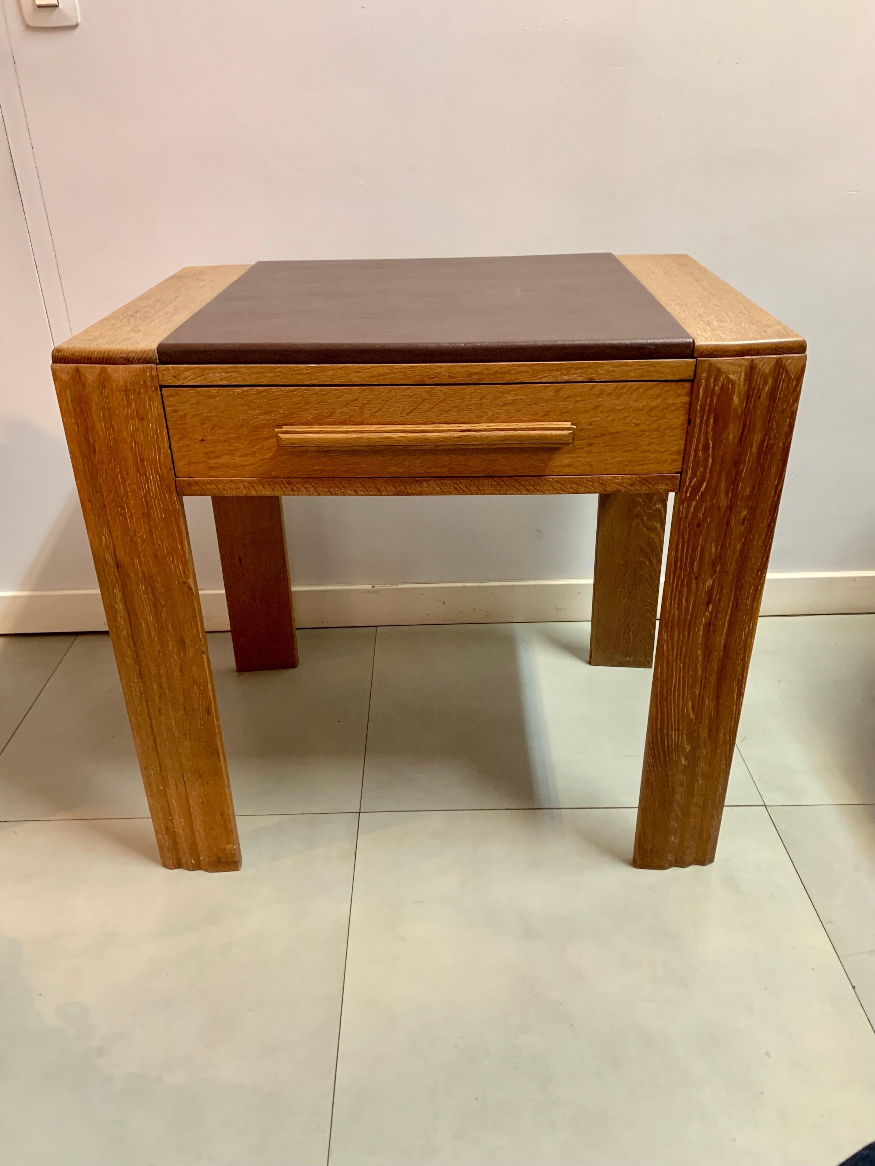 French Art Deco Desk Writing Side Table Natural Oak and Lceather Cover In Excellent Condition For Sale In Madrid, ES