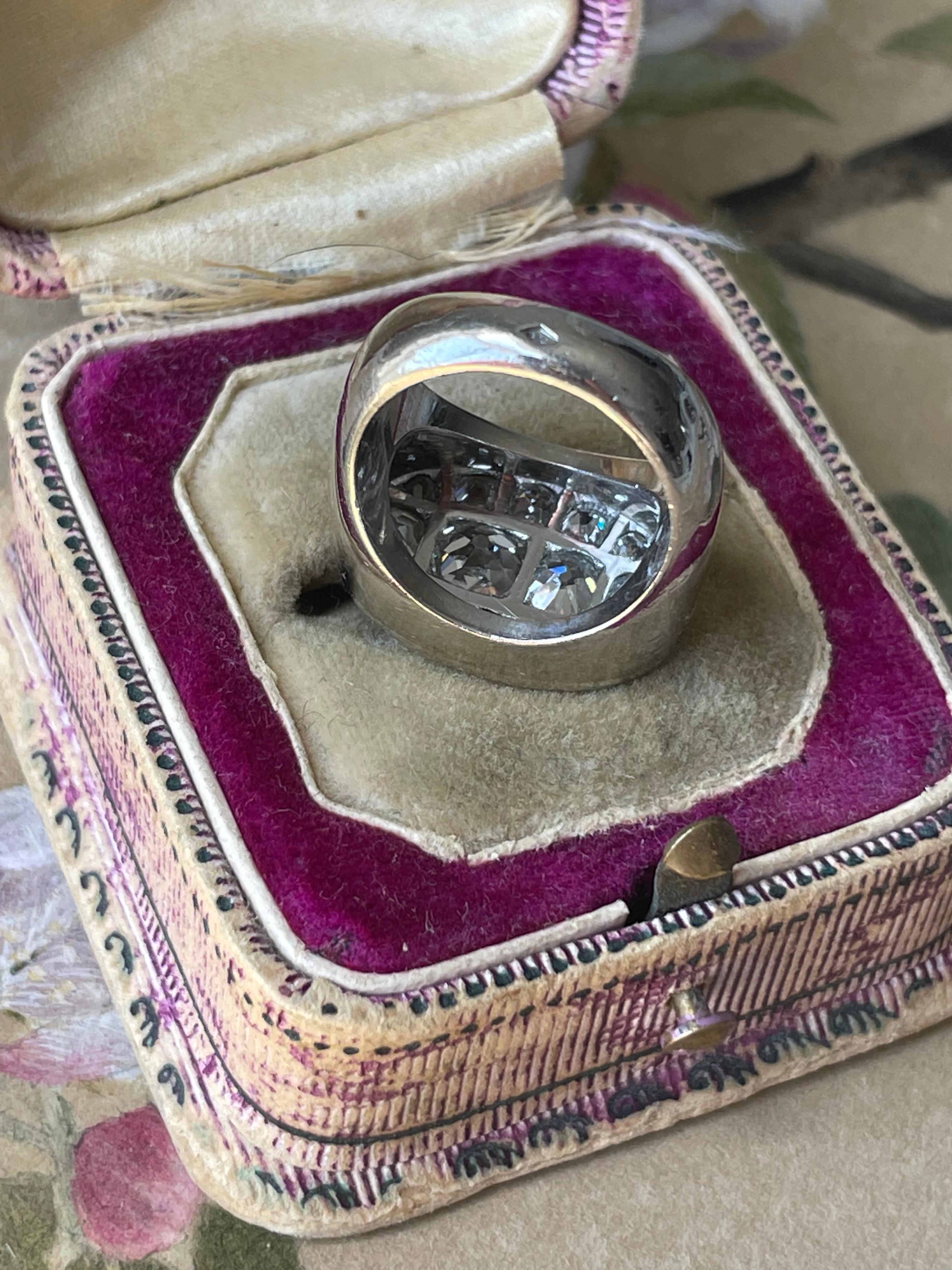 French Art Deco Diamond Cobblestone Ring For Sale 1