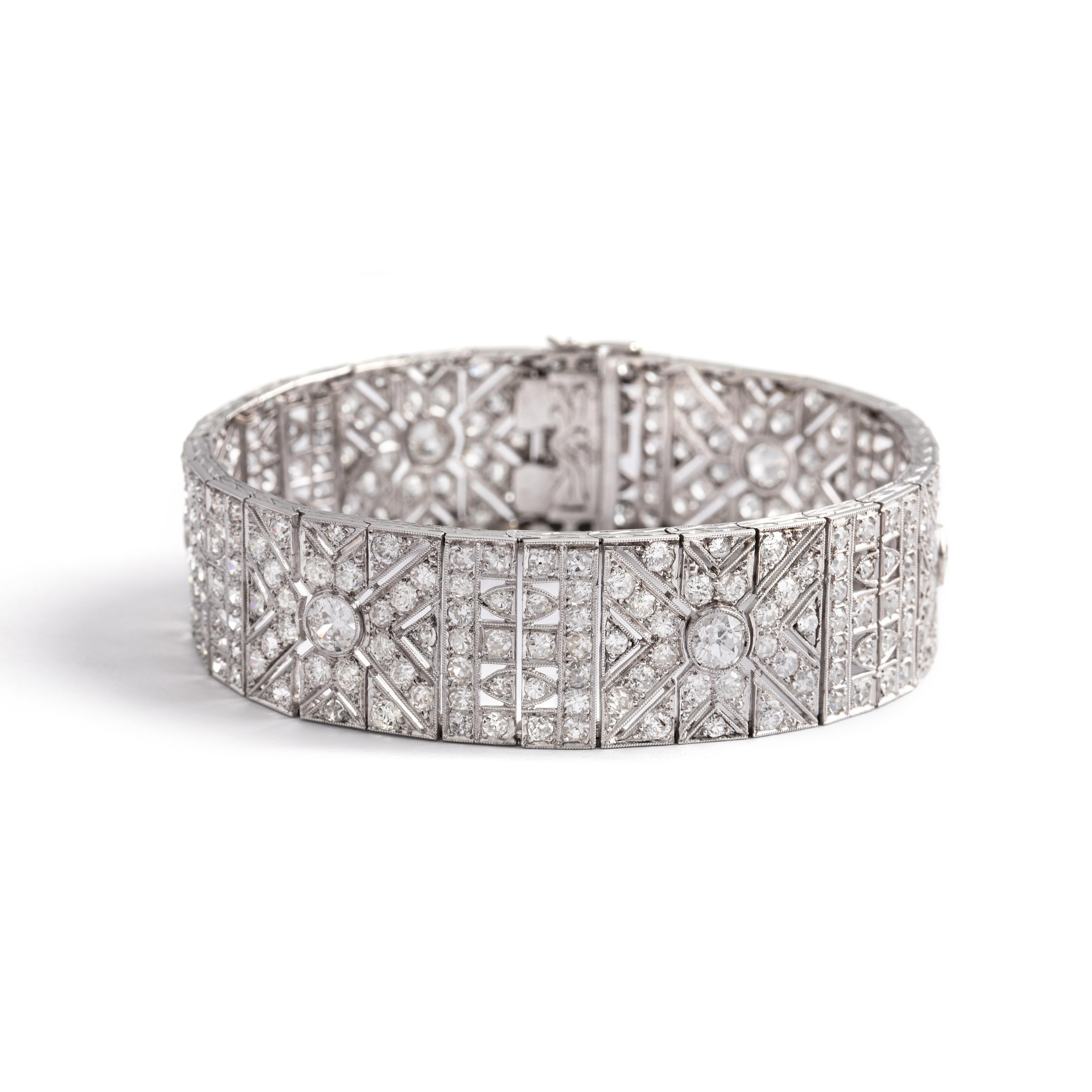 French Art Deco Diamond Platinum Bracelet For Sale 3
