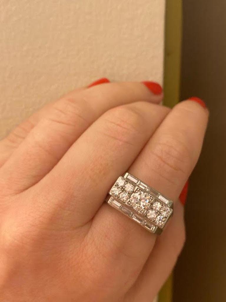 French Art Deco Round and Baguette Diamond Ring of Geometric Design in Platinum In Good Condition In New York, NY