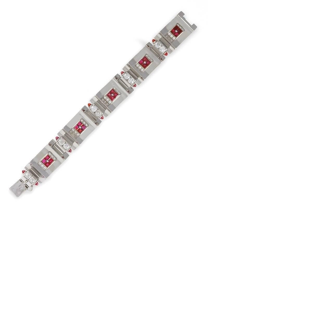 French Art Deco Diamond Ruby Platinum and Gold Bracelet In Excellent Condition In New York, NY