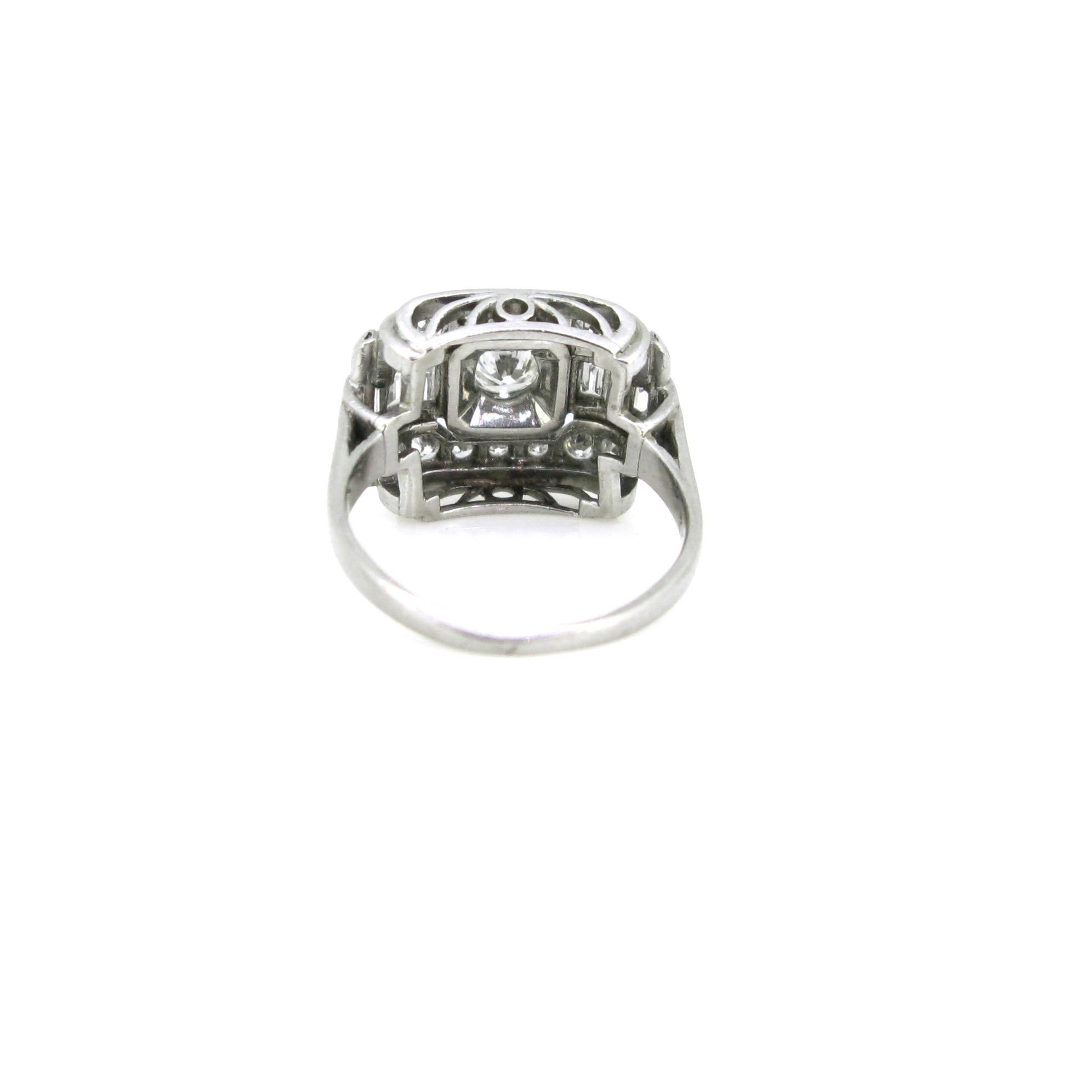 French Art Deco Diamonds Round and Baguette Platinum Ring 2