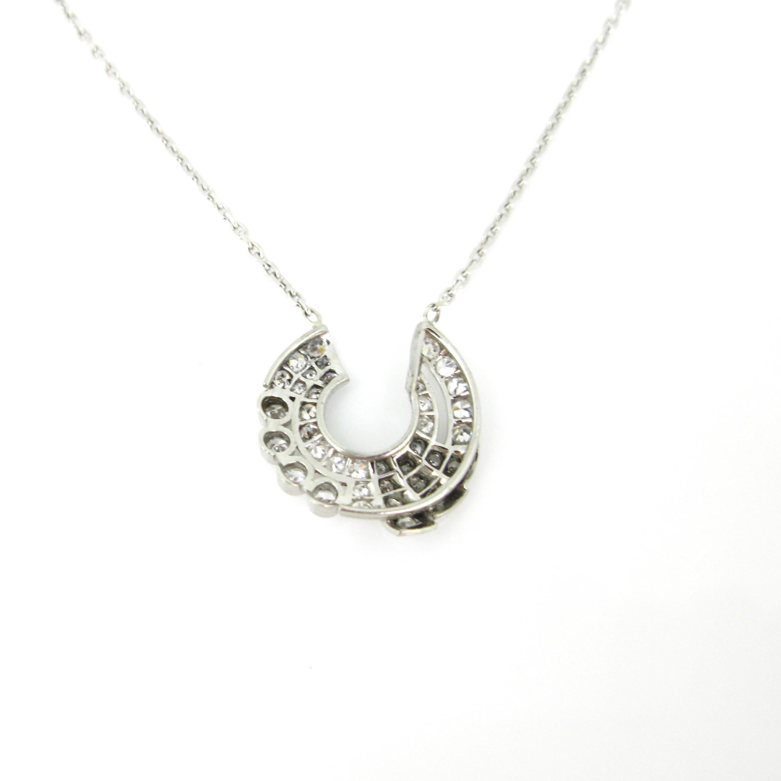 French Art Deco Diamonds White Gold Platinum Pendant Necklace In Good Condition In London, GB