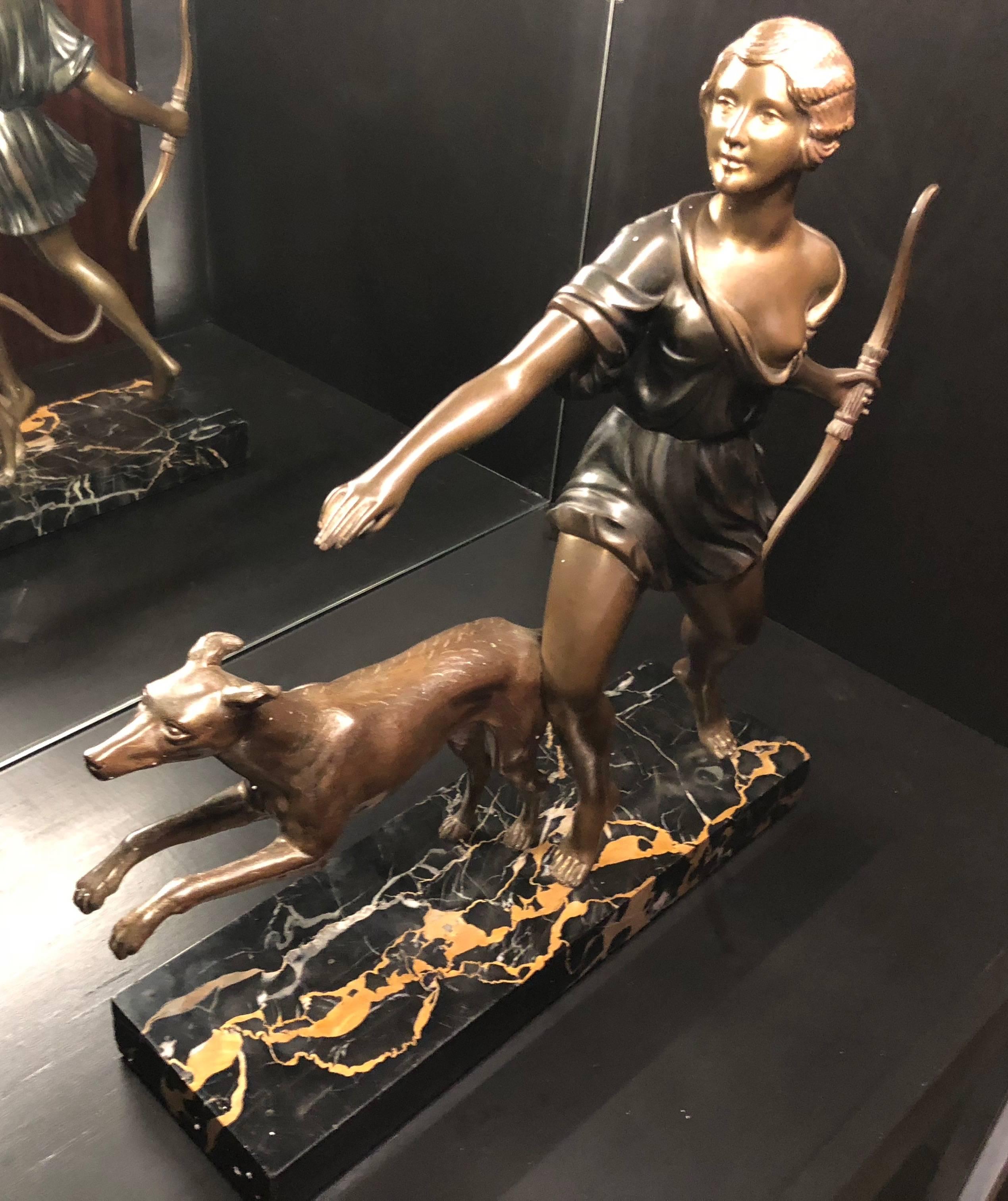 French Art Deco Diana Greyhound Bronze by Ignacio Gallo Sculpture In Excellent Condition In Oakland, CA