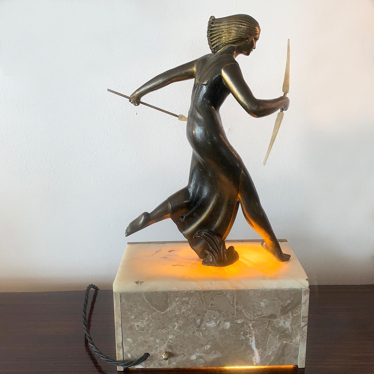 Early 20th Century French Art Deco Diana the Huntress Lamp on Marble Base For Sale