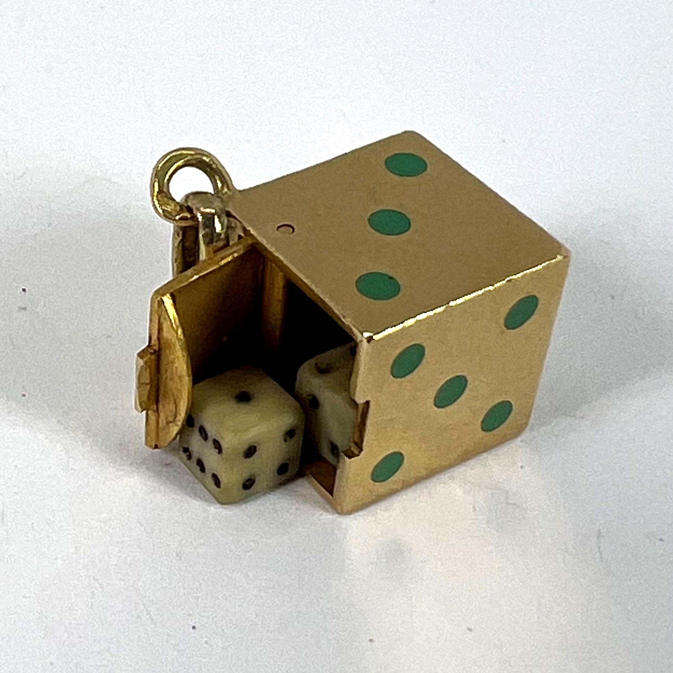 French Art Deco Die with Miniature Dice 18K Yellow Gold Enamel Charm Pendant For Sale 16