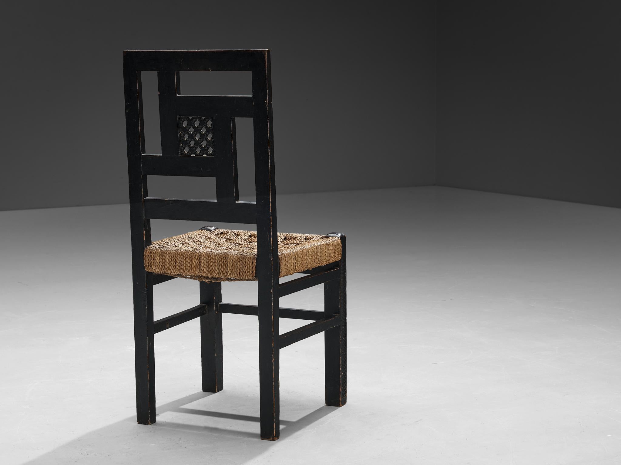 Mid-20th Century French Art Deco Dining Chair with Straw Seat and Geometrical Backrest For Sale