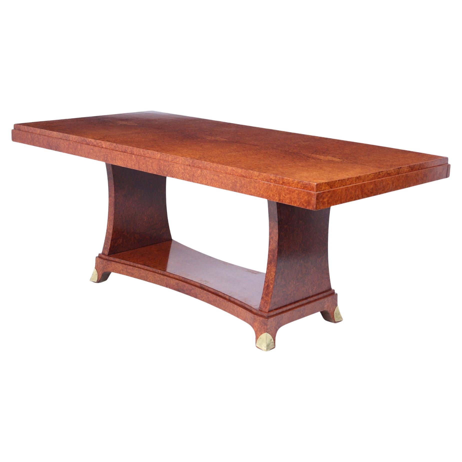 French Art Deco Dining Table in Amboyna, Circa 1925