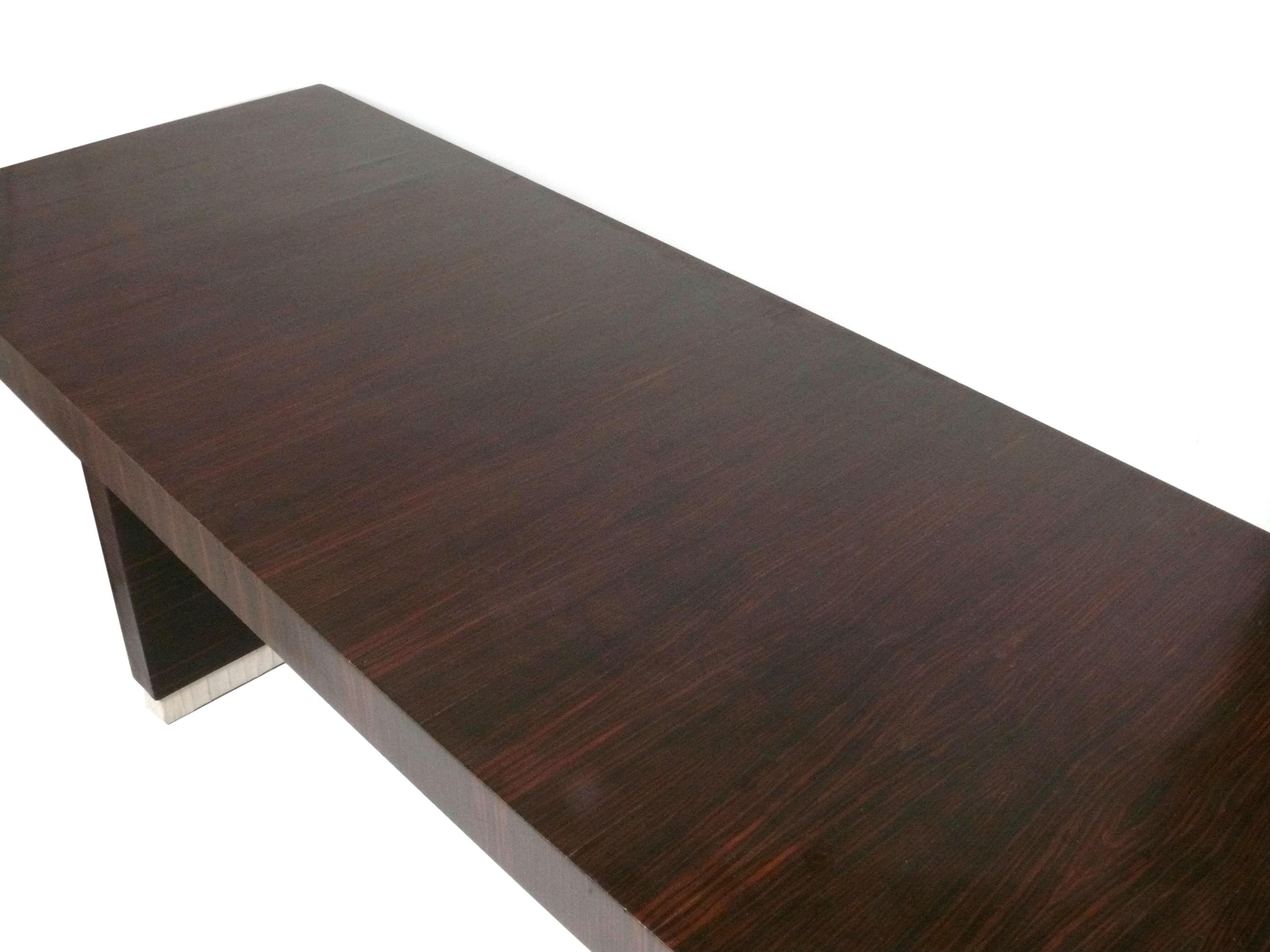 Mid-20th Century French Art Deco Dining Table in Macassar circa 1930s For Sale