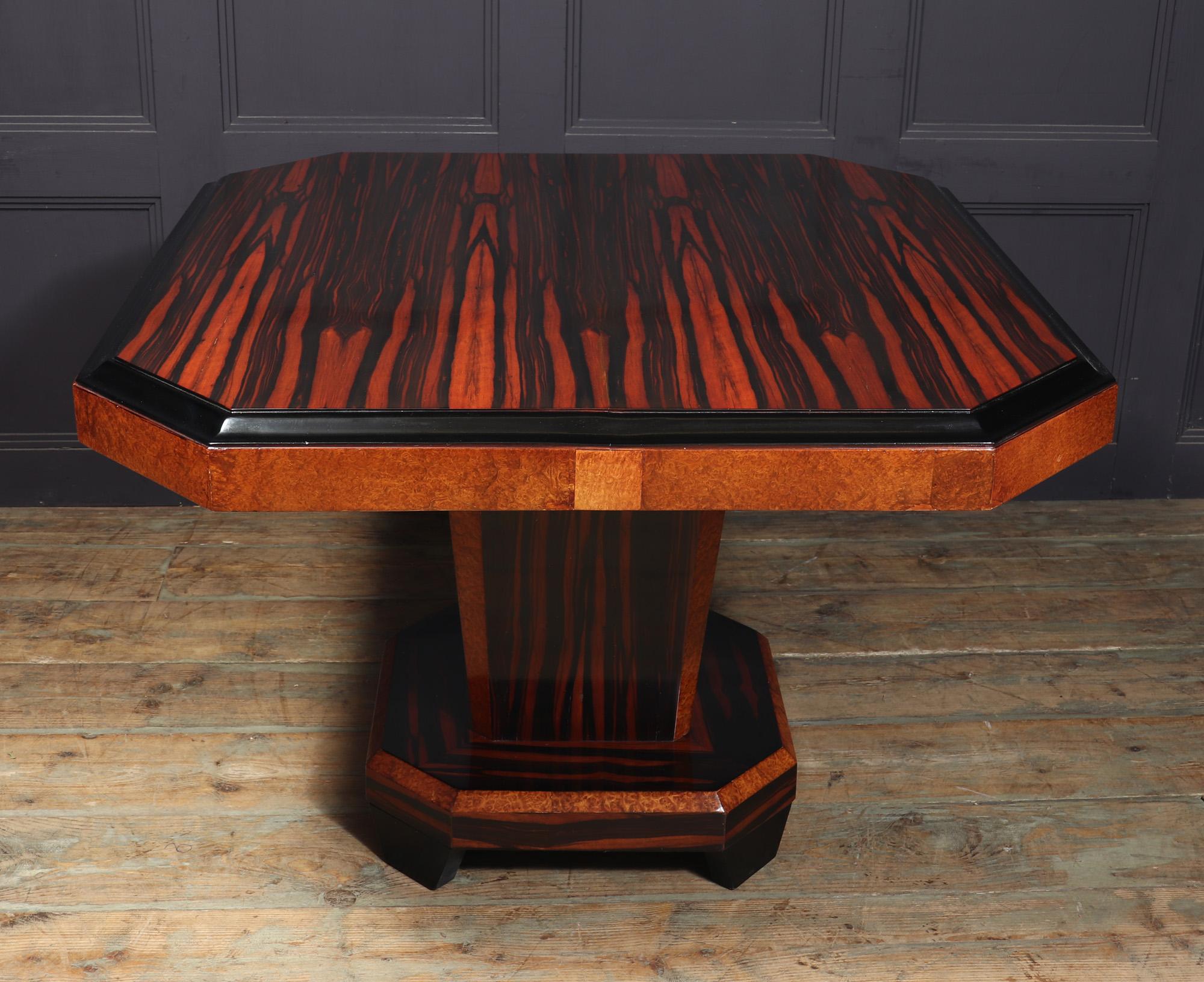 French Art Deco Dining Table in Macassar Ebony and Amboyna For Sale 8