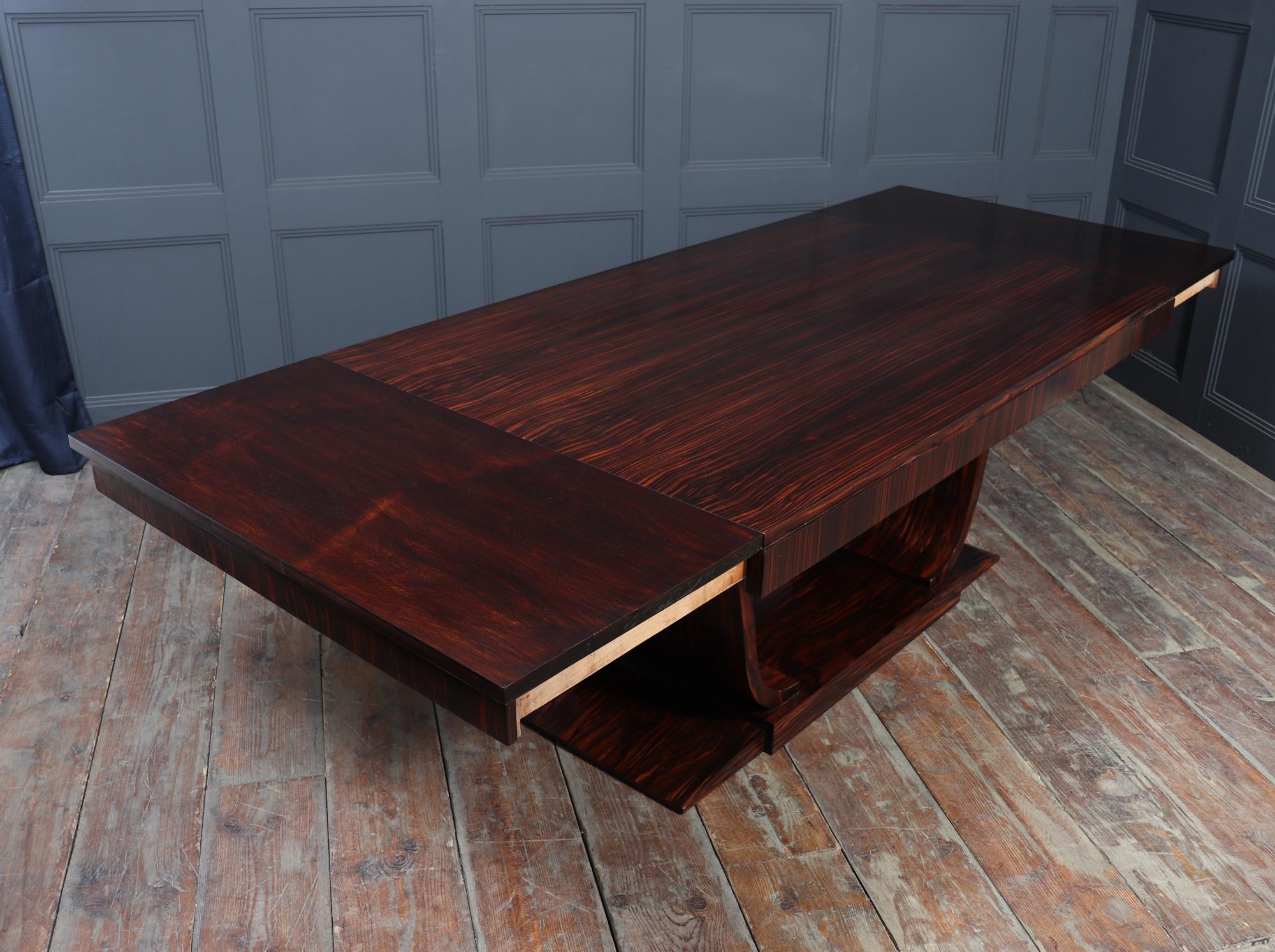 Table de salle à manger Art déco française en ébène de Macassar en vente 11