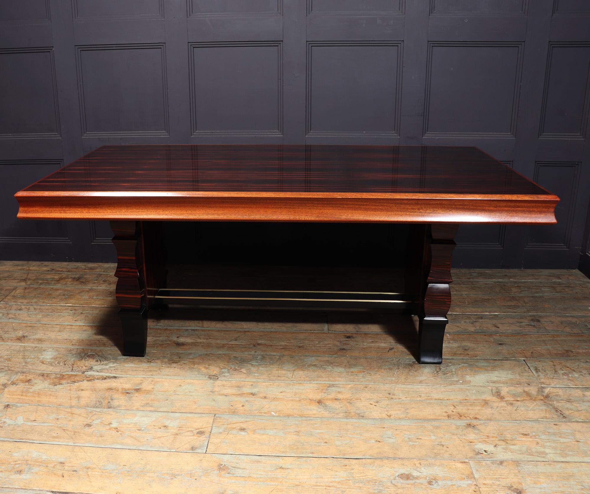 French Art Deco Dining Table in Macassar Ebony For Sale 3