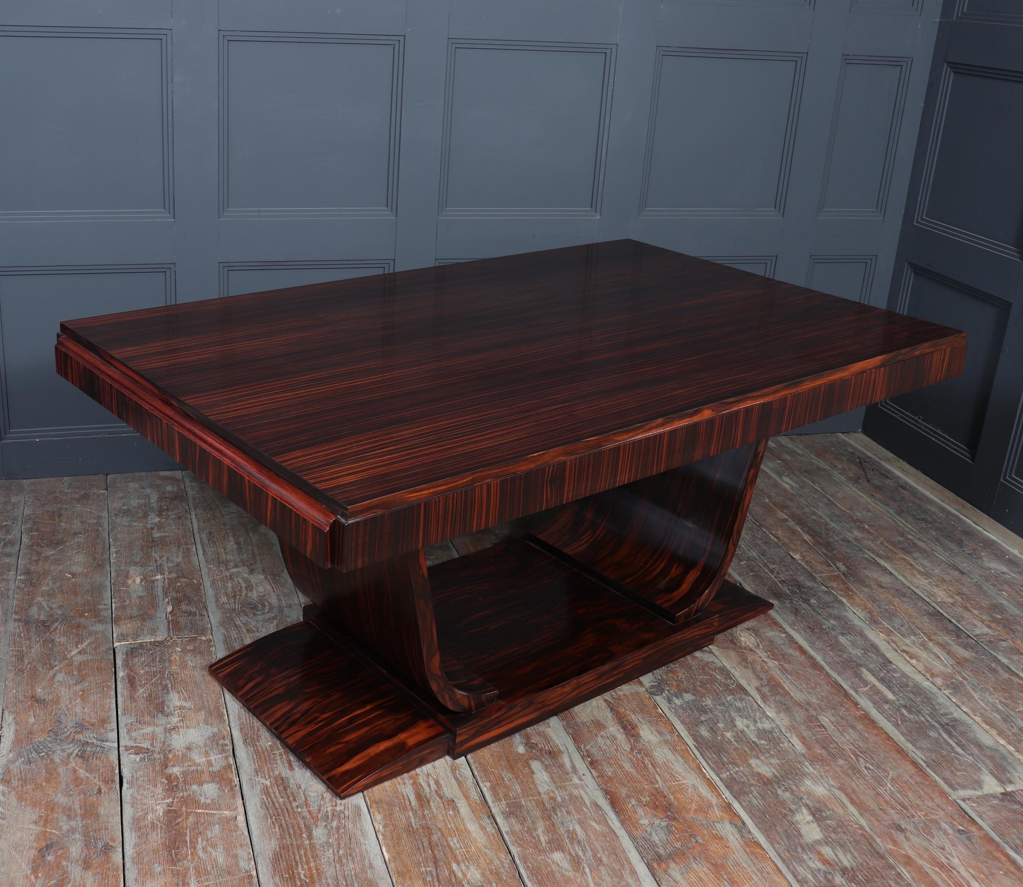 Table de salle à manger Art déco française en ébène de Macassar en vente 2