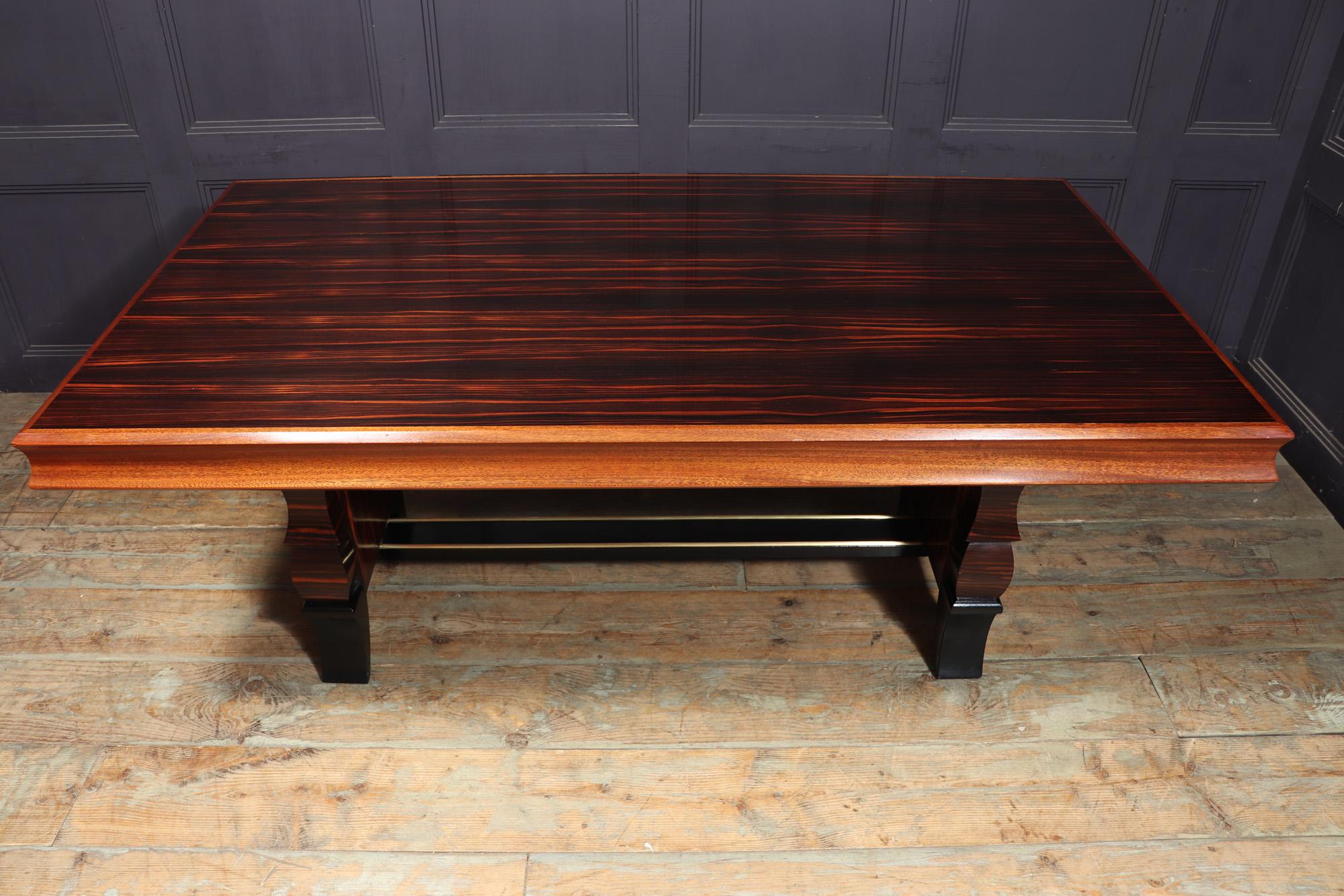 French Art Deco Dining Table in Macassar Ebony For Sale 4