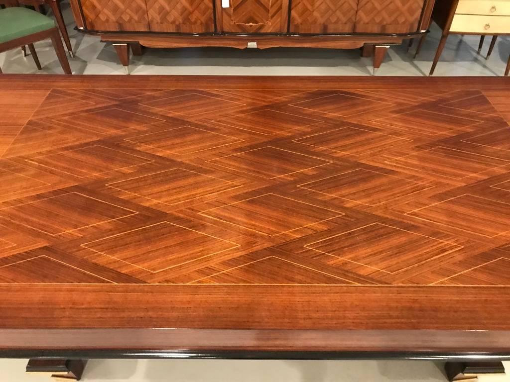 20ième siècle Table de salle à manger Art déco française avec marqueterie de diamants en vente