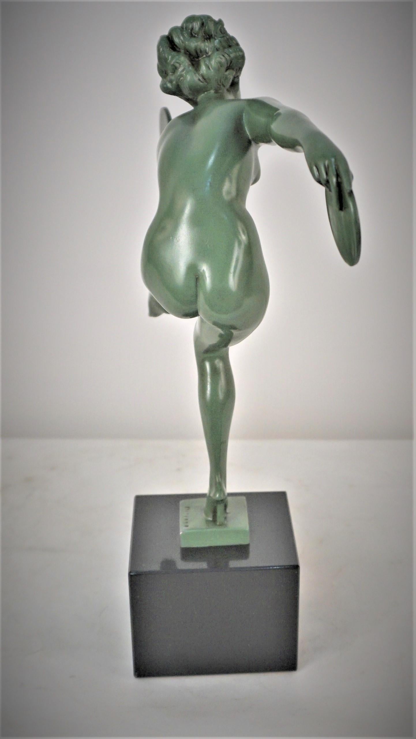 French Art Deco Disc Dancer by Alexandre-Joseph Derenne for Max Le Verrier In Good Condition For Sale In Fairfax, VA