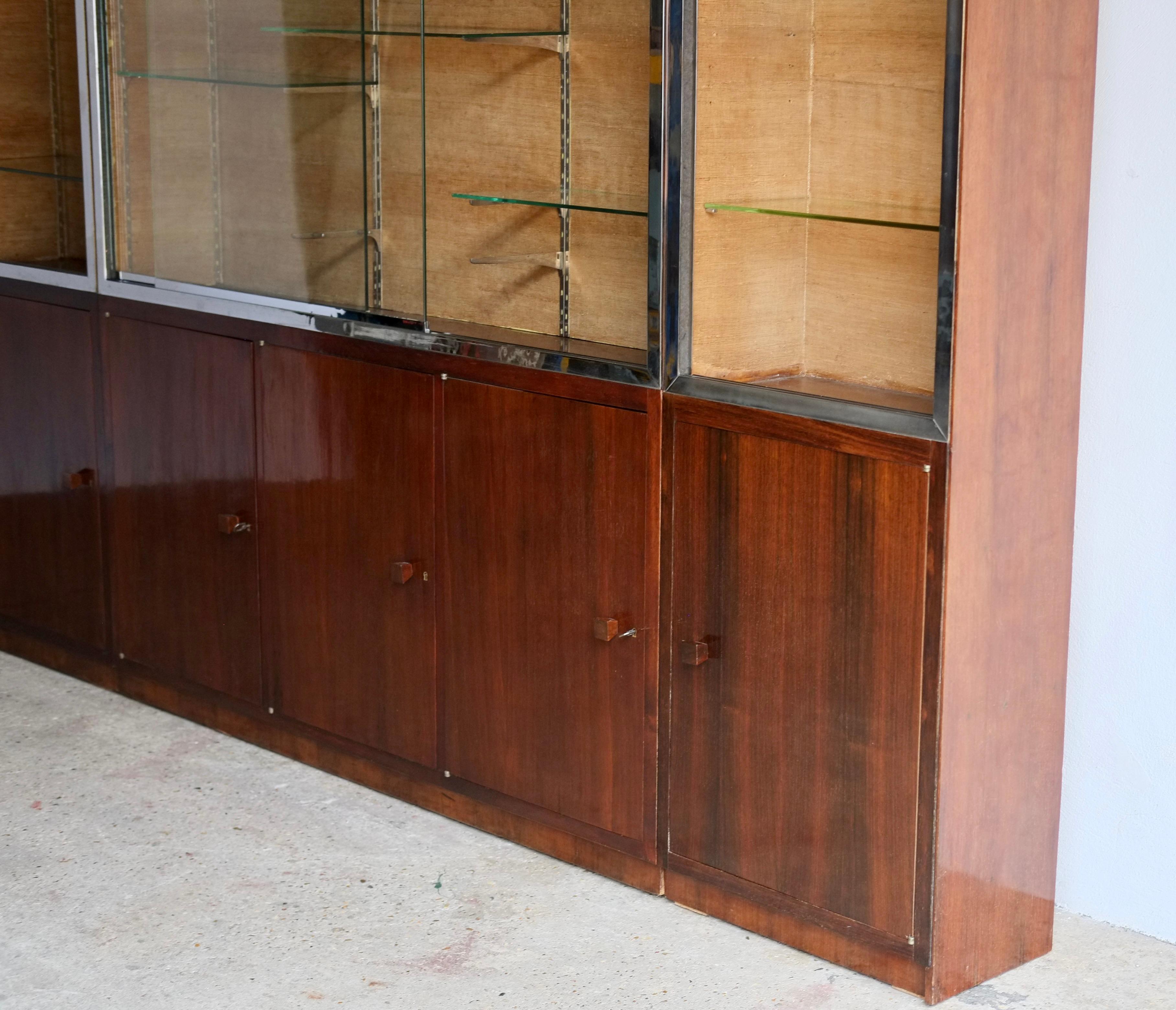 French Art Deco Display Cabinet In Good Condition For Sale In London, GB