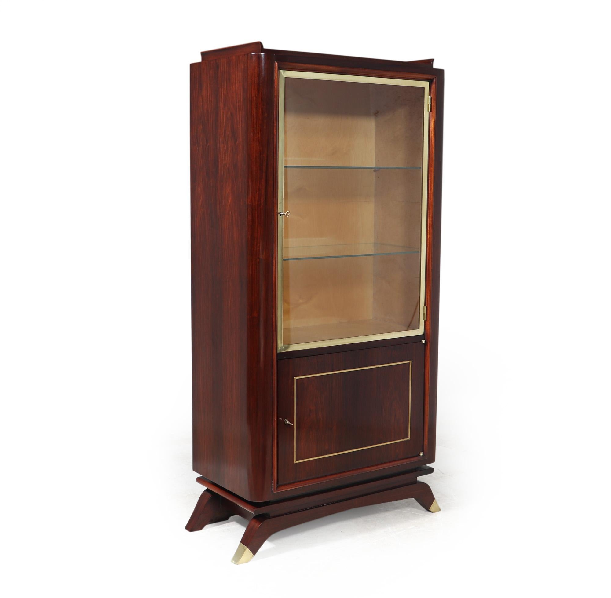 ART DECO DISPLAY CABINET 
A French Art Deco display cabinet ( vitrine ) in rosewood produced in c1925 and very much in the manner of Maison Dominique, the cabinet has a bronze framed glass lockable door with a chestnut lined interior and adjustable
