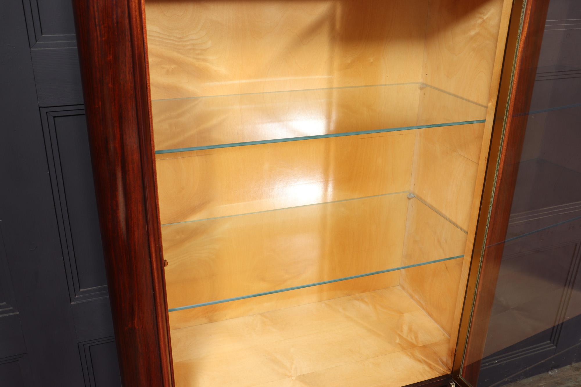 French Art Deco Display cabinet in Rosewood For Sale 5