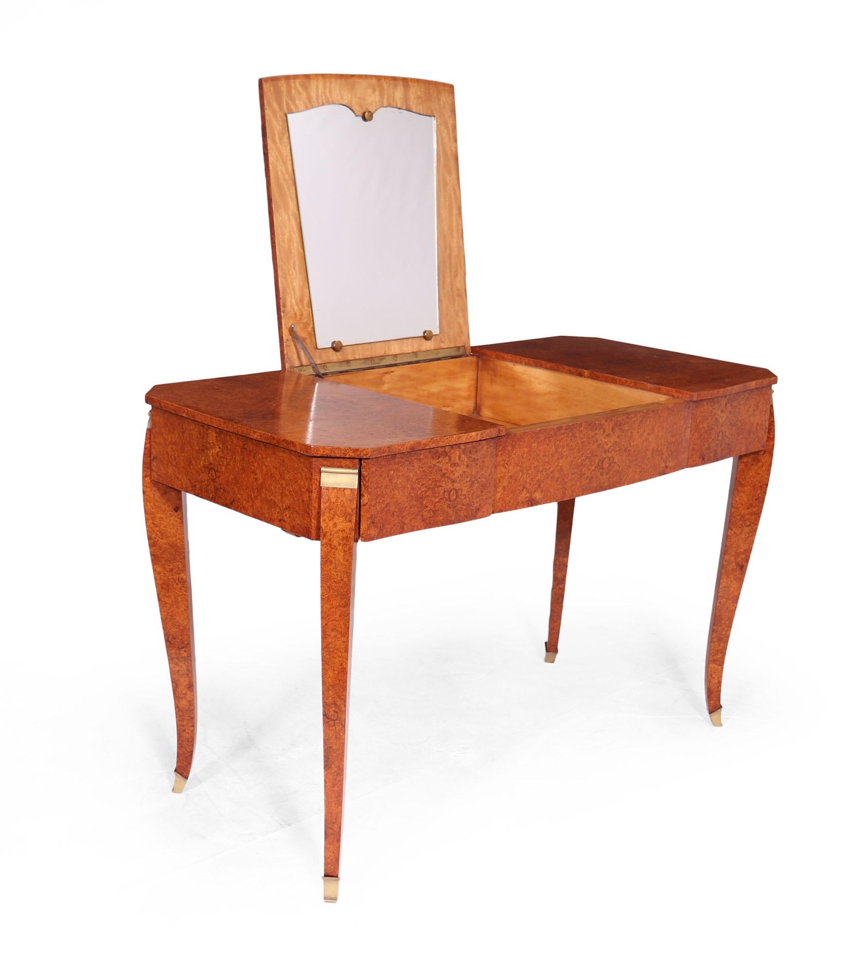 Early 20th Century French Art Deco Dressing Table in Amboyna by Jules Leleu