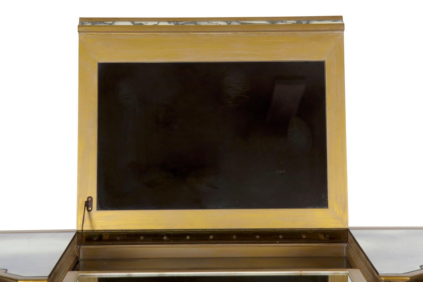 20th Century French Art Deco Eglomisé Smoked Mirror Bar Server Console, circa 1940s