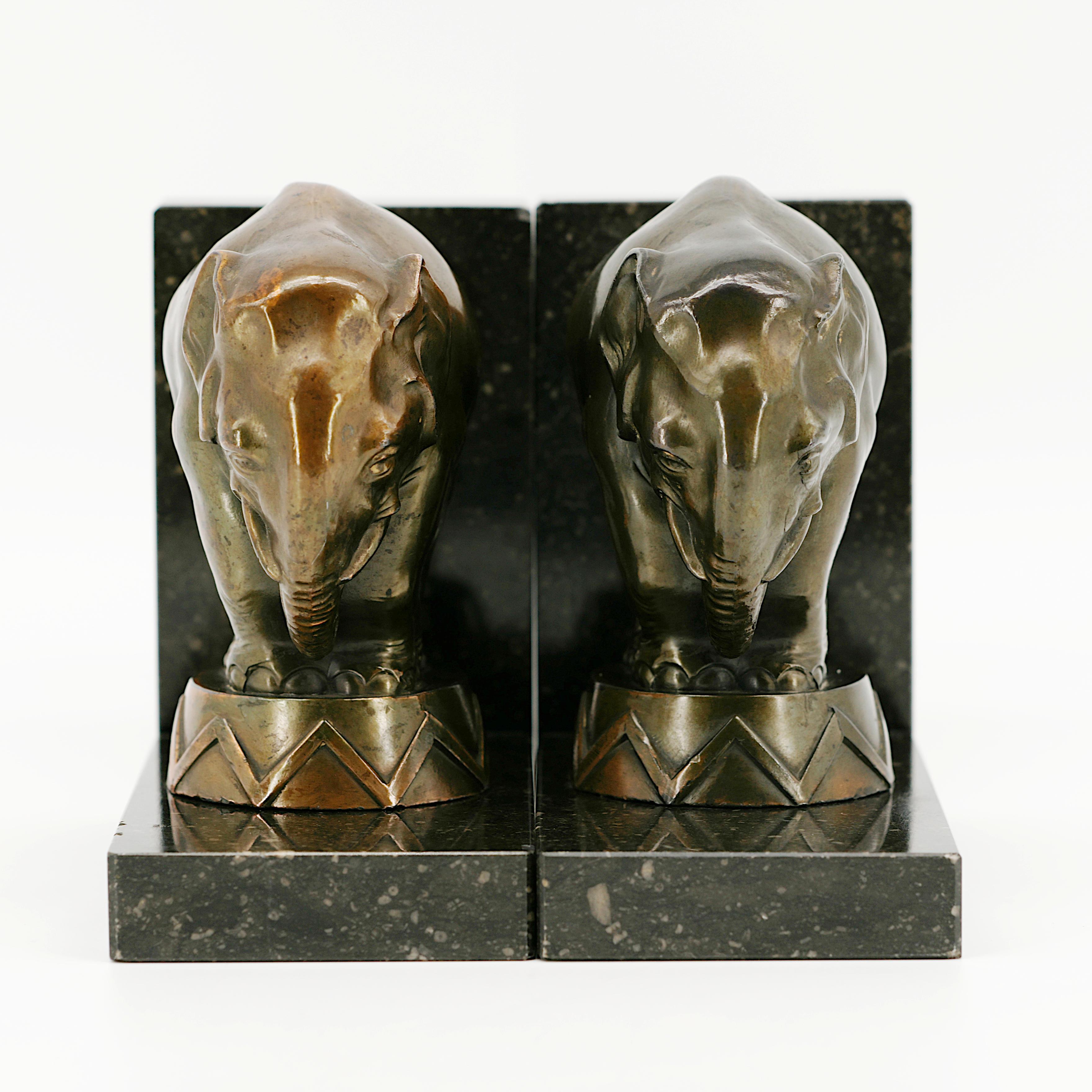 Mid-20th Century French Art Deco Elephants Bookends, 1930s