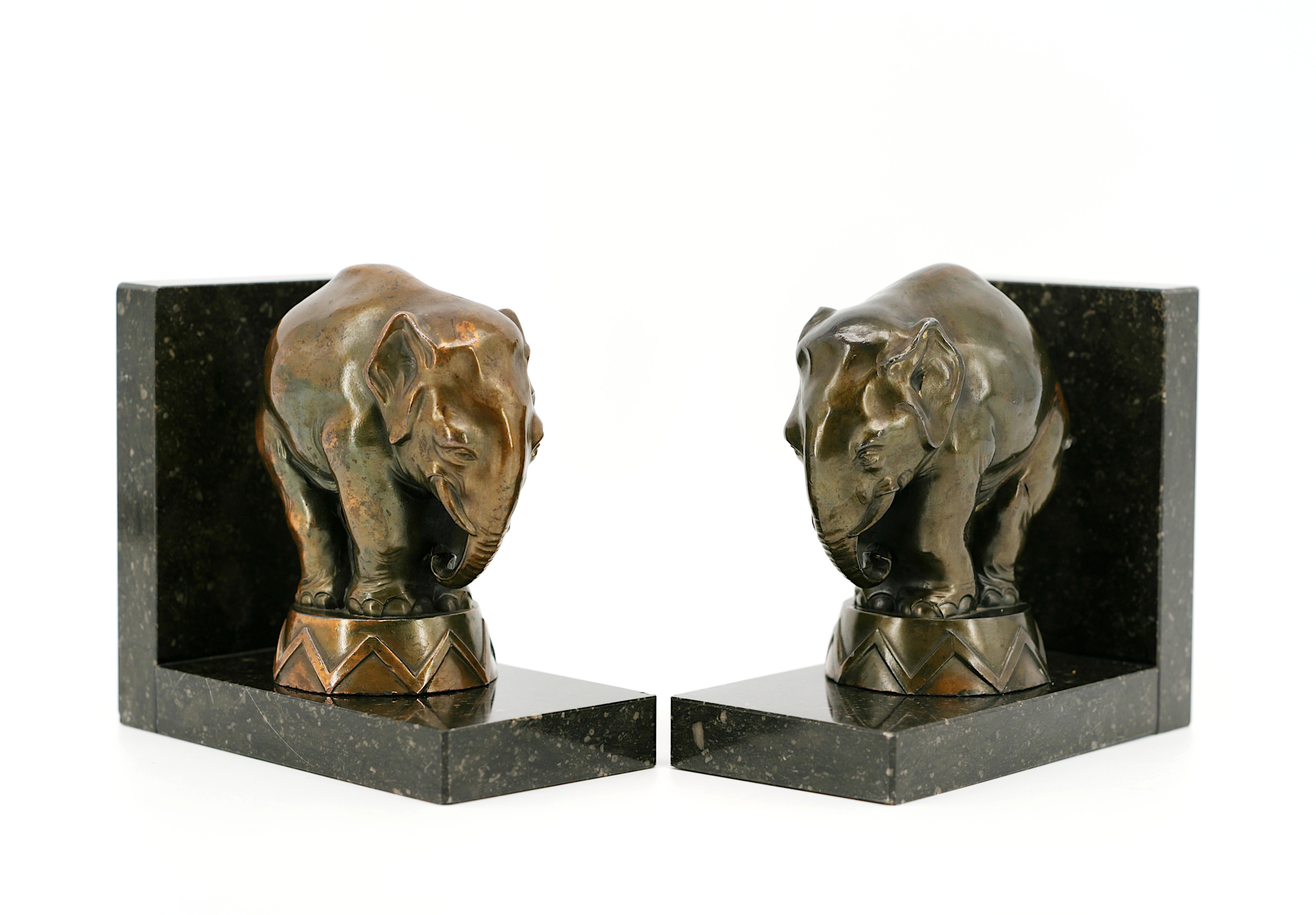 Spelter French Art Deco Elephants Bookends, 1930s