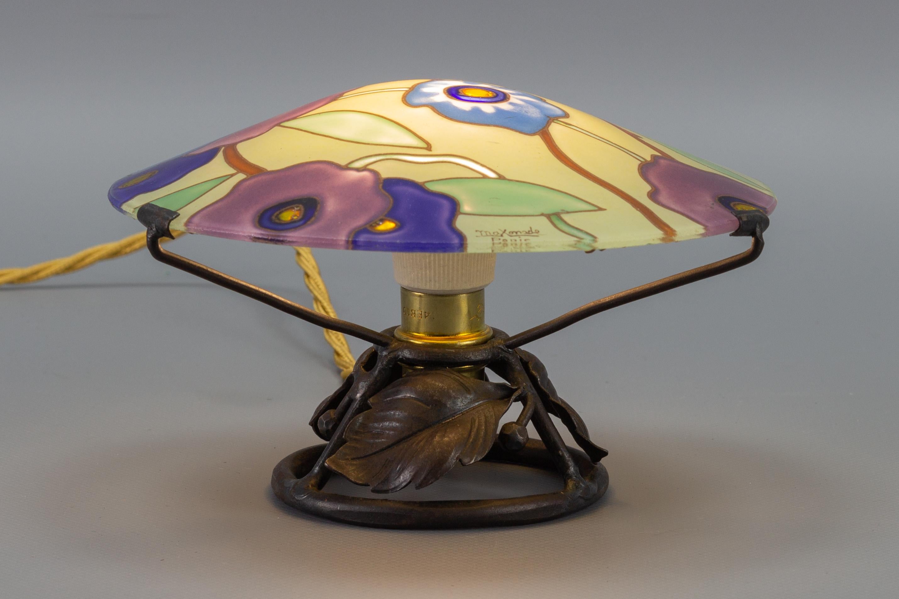 French Art Deco Enameled Glass Table Lamp by Maxonade Verrier D'Art, Paris For Sale 7