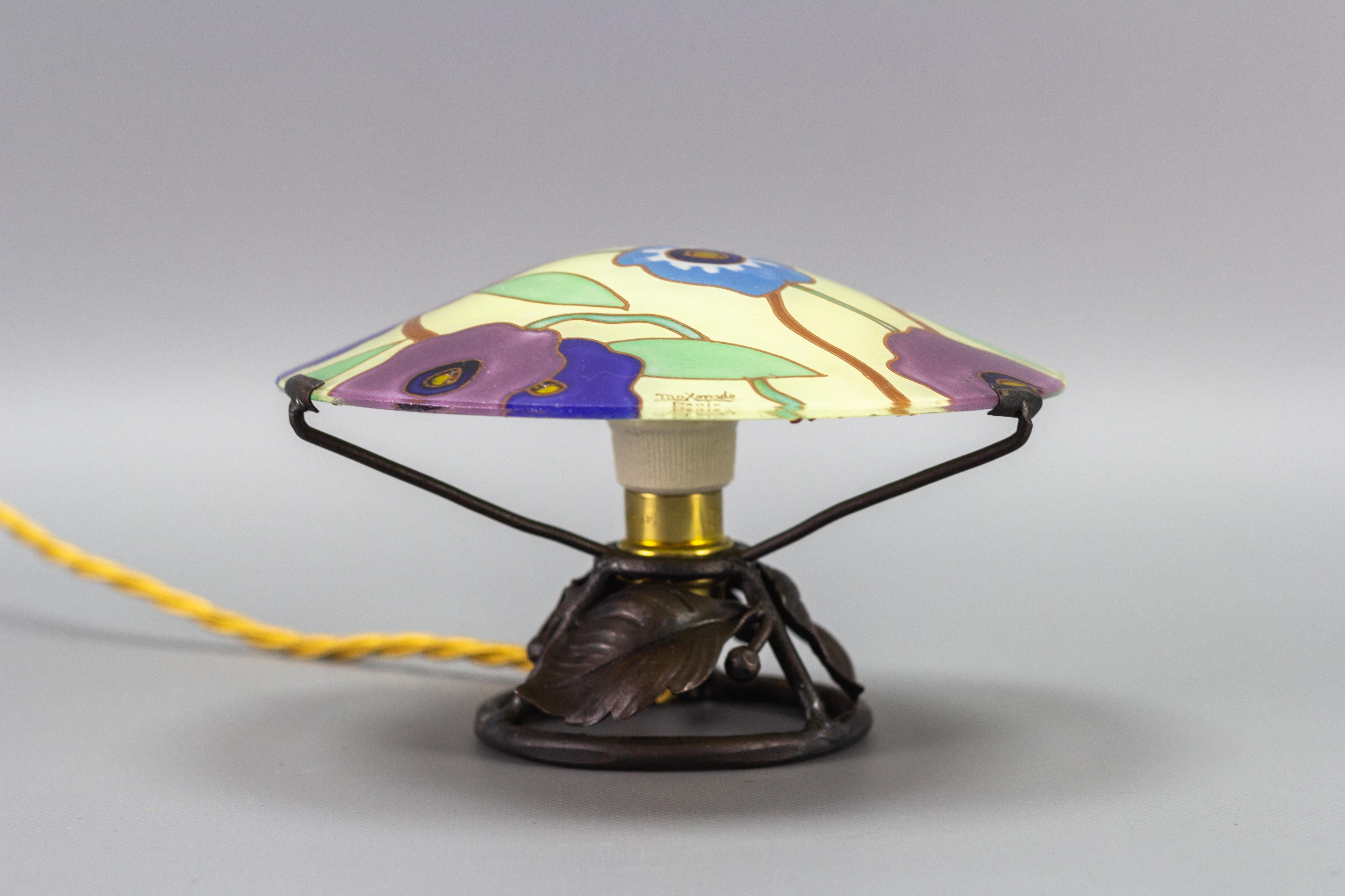 French Art Deco Enameled Glass Table Lamp by Maxonade Verrier D'Art, Paris For Sale 14