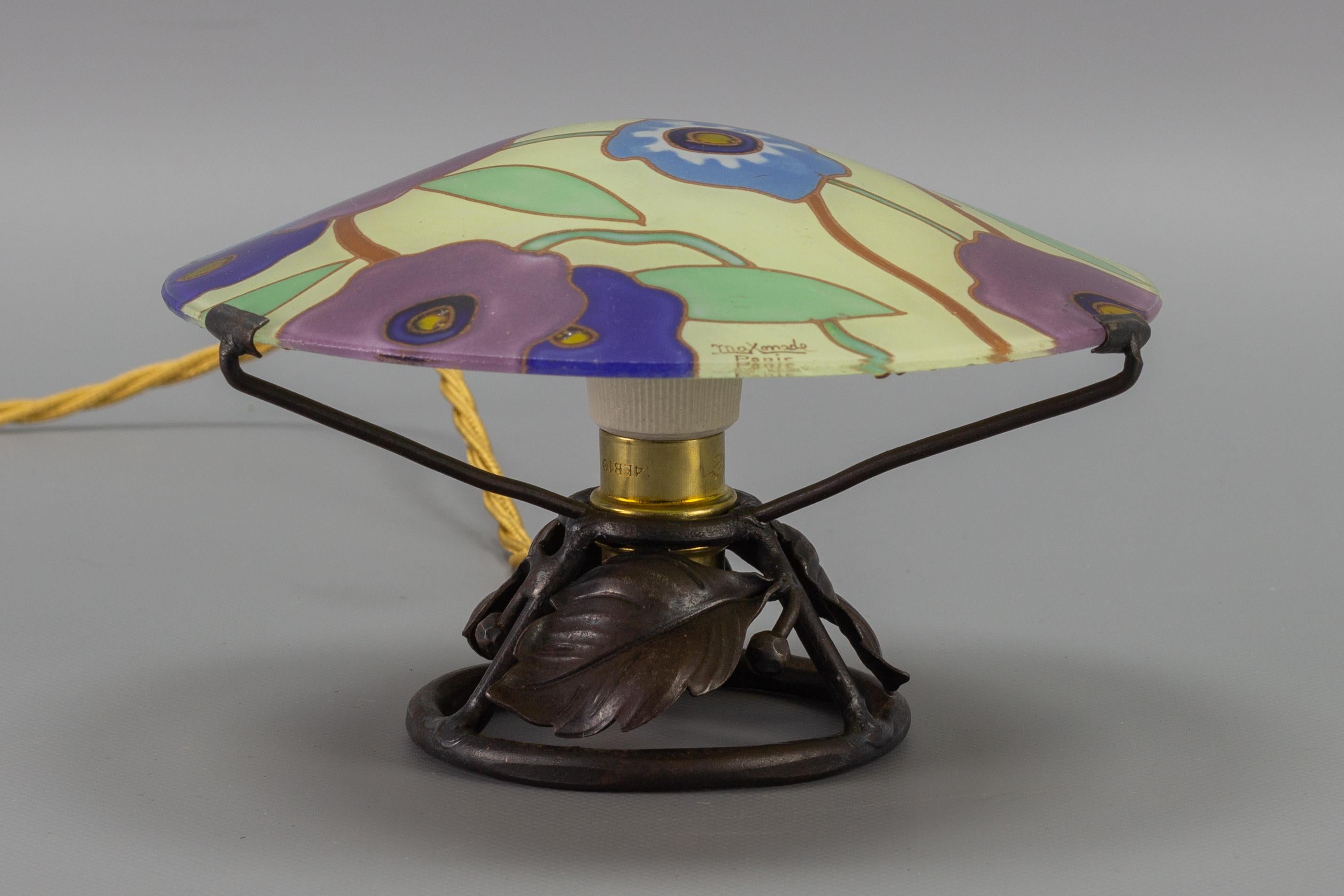 French Art Deco Enameled Glass Table Lamp by Maxonade Verrier D'Art, Paris For Sale 15