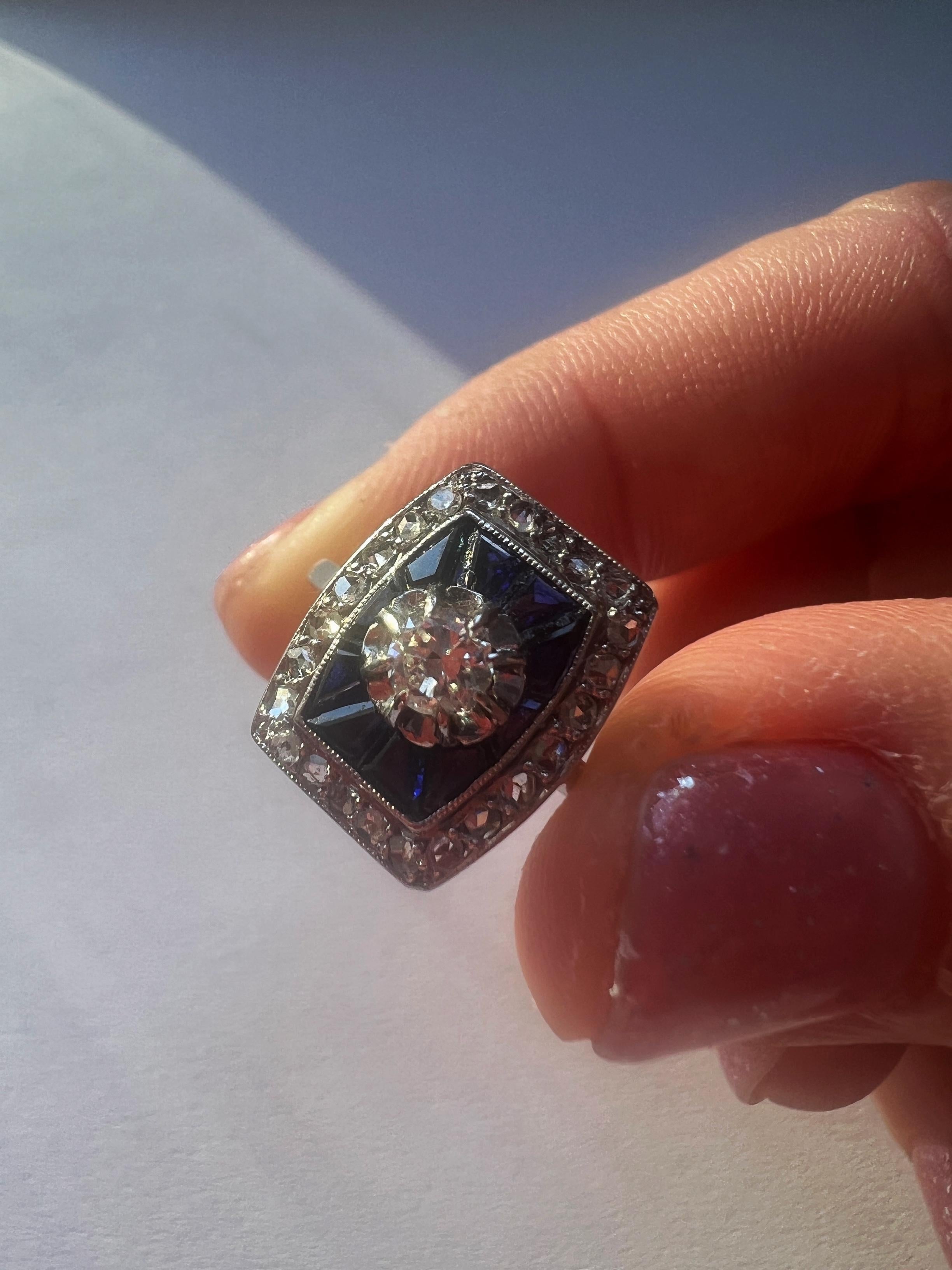 French Art Deco Era 18k White Gold Diamond Blue Sapphire Ring 3