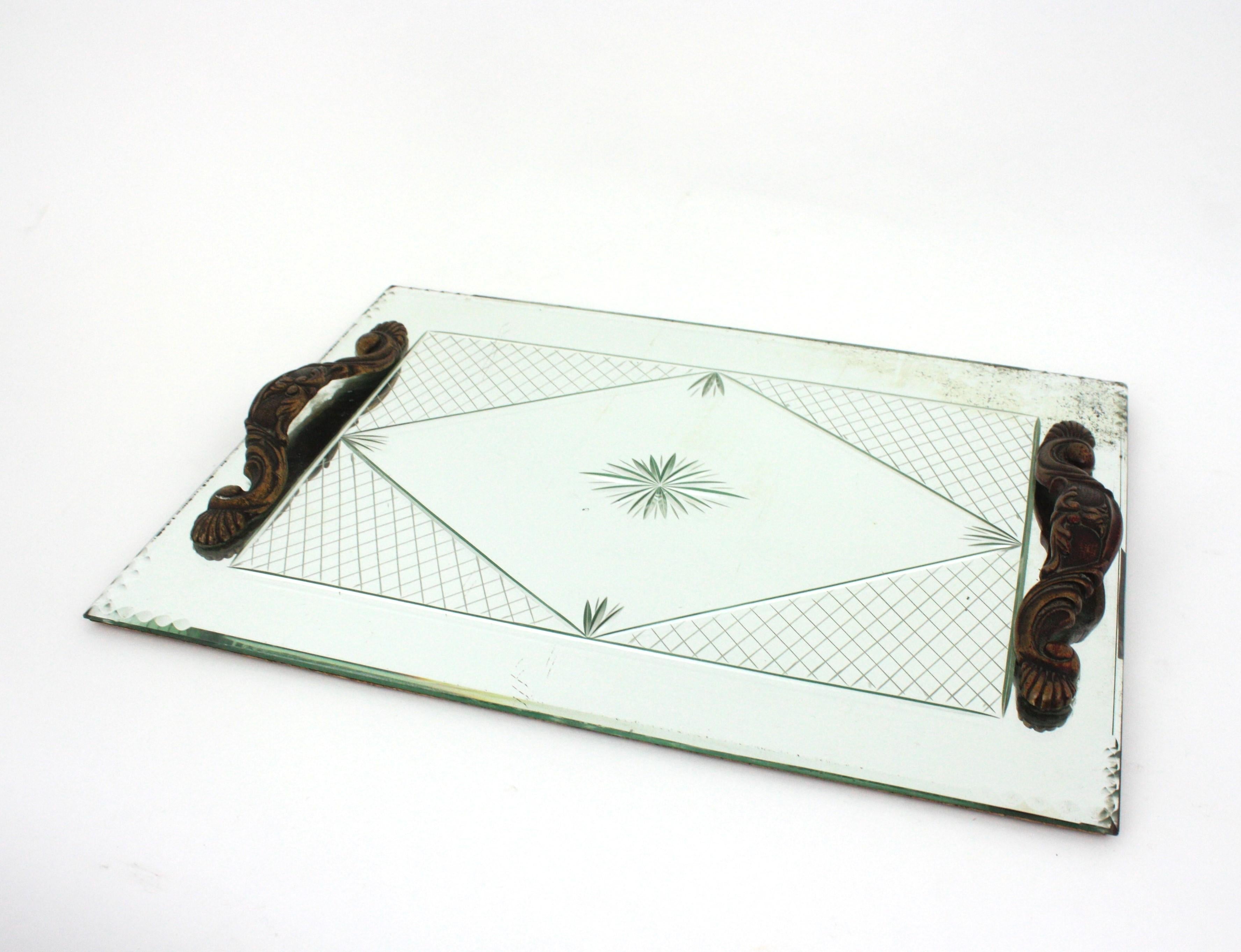 French Art Deco Etched Mirror Tray with Compass Rose & Grid Design In Good Condition In Barcelona, ES