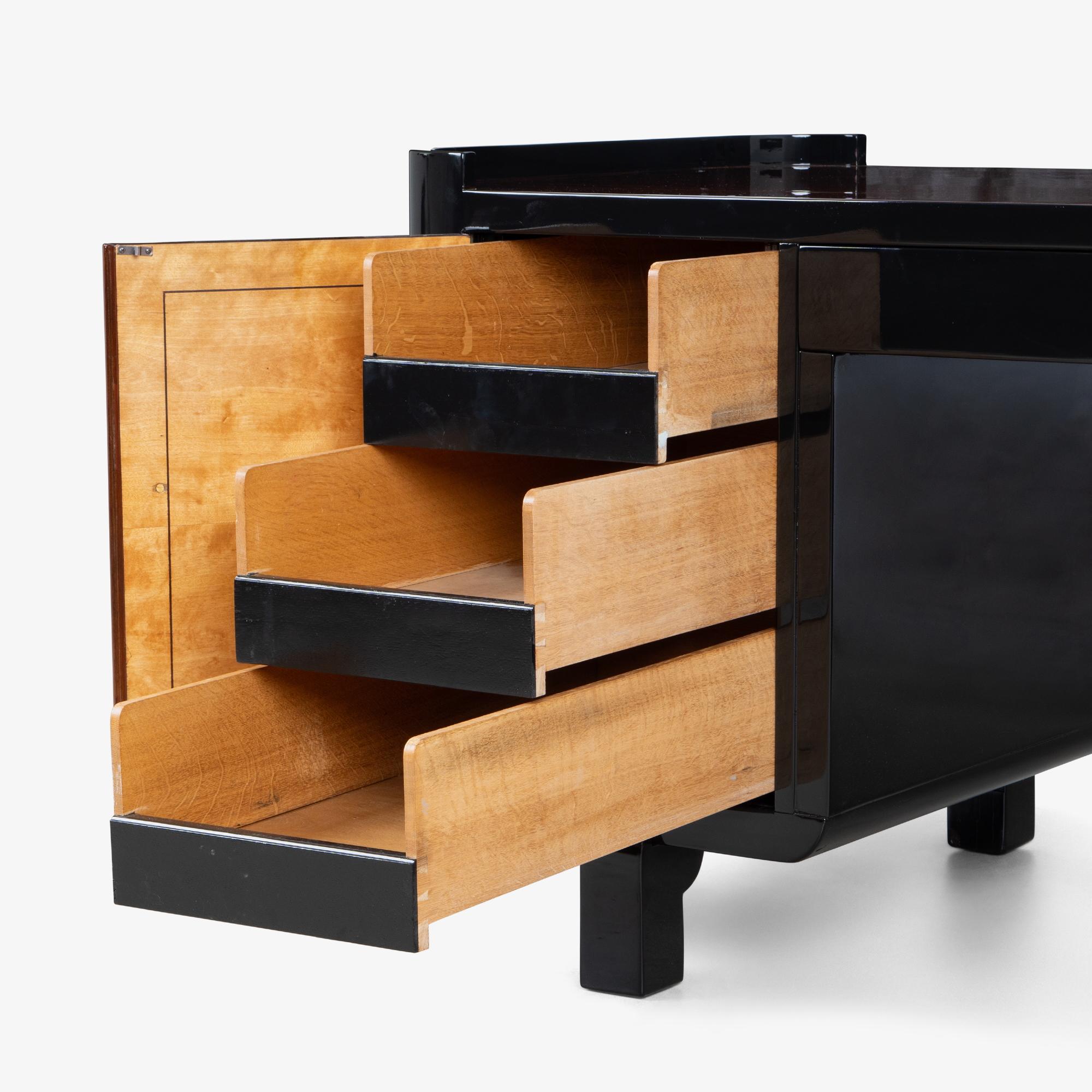 Bureau de direction Art-Déco français en ébène de macassar brillant et laiton en vente 5
