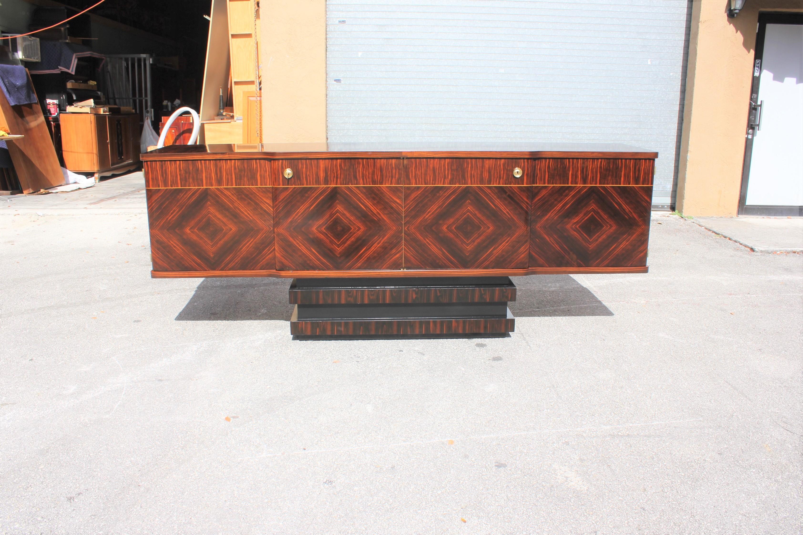 French Art Deco Exotic Macassar Ebony Sideboard or Buffet, 1940s 10