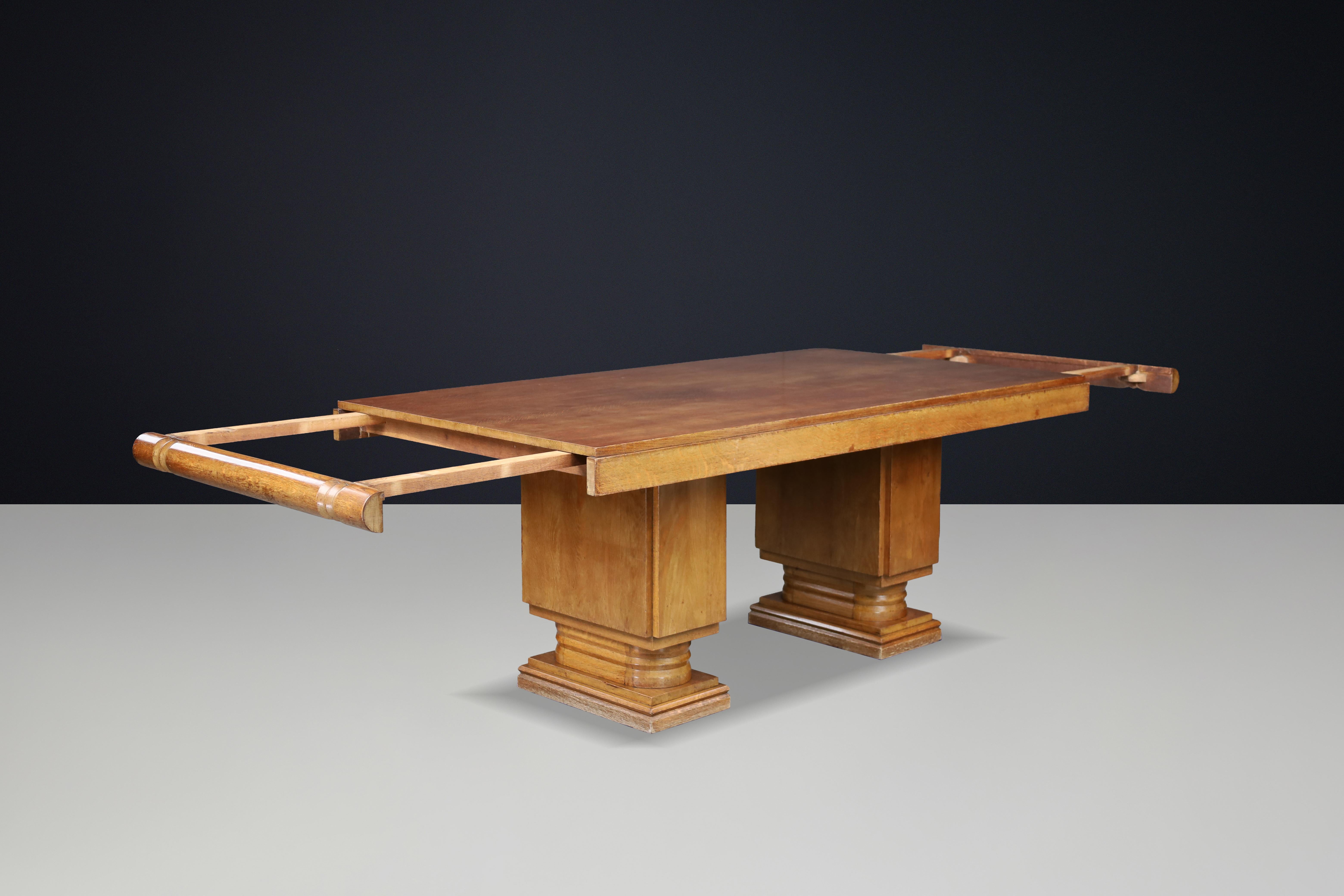 Table de salle à manger à rallonge en Oak Oak par Charles Dudouyt, années 1930 en vente 5