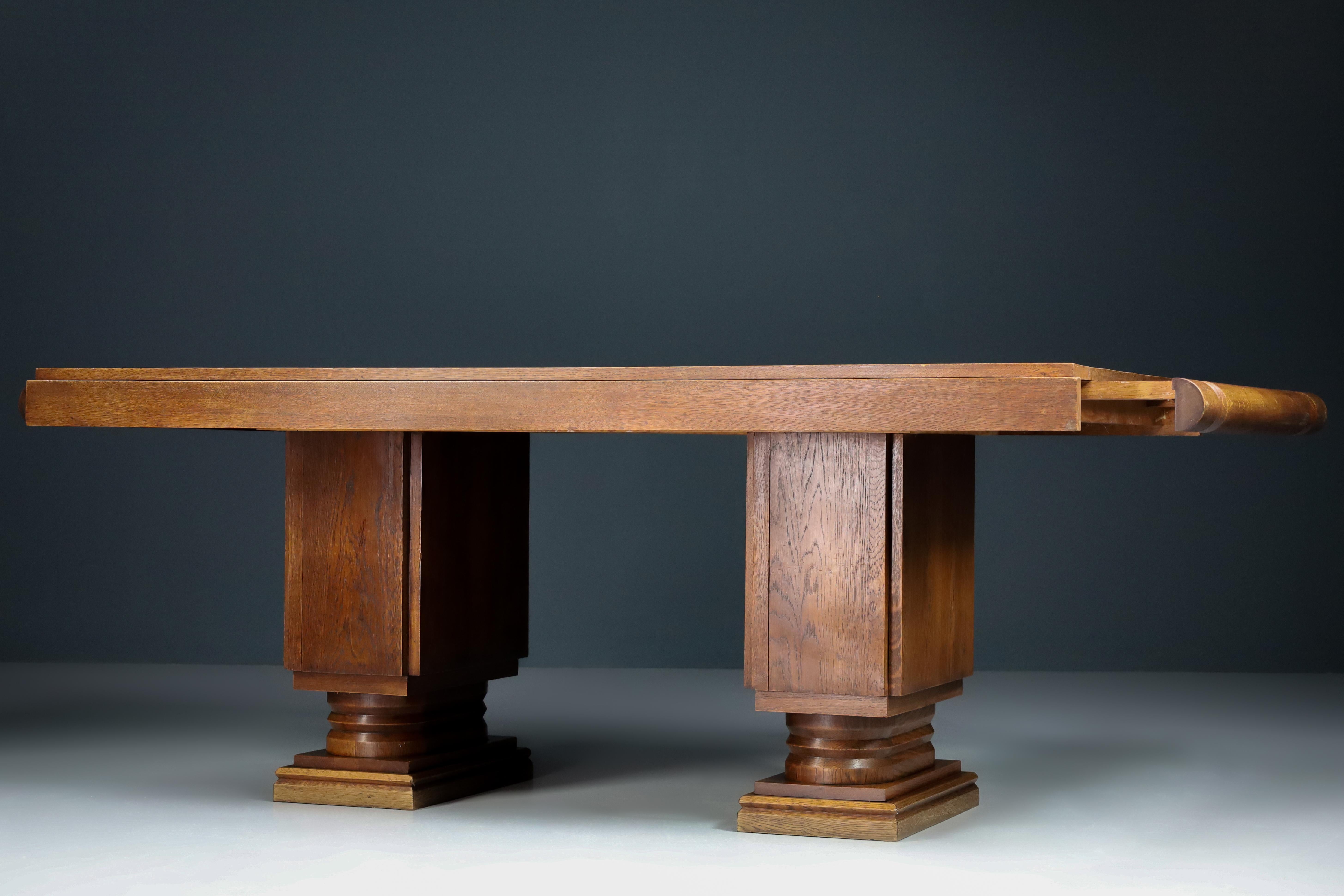 French Art Deco Extendable Table in Oak by Charles Dudouyt, France, 1940s 1