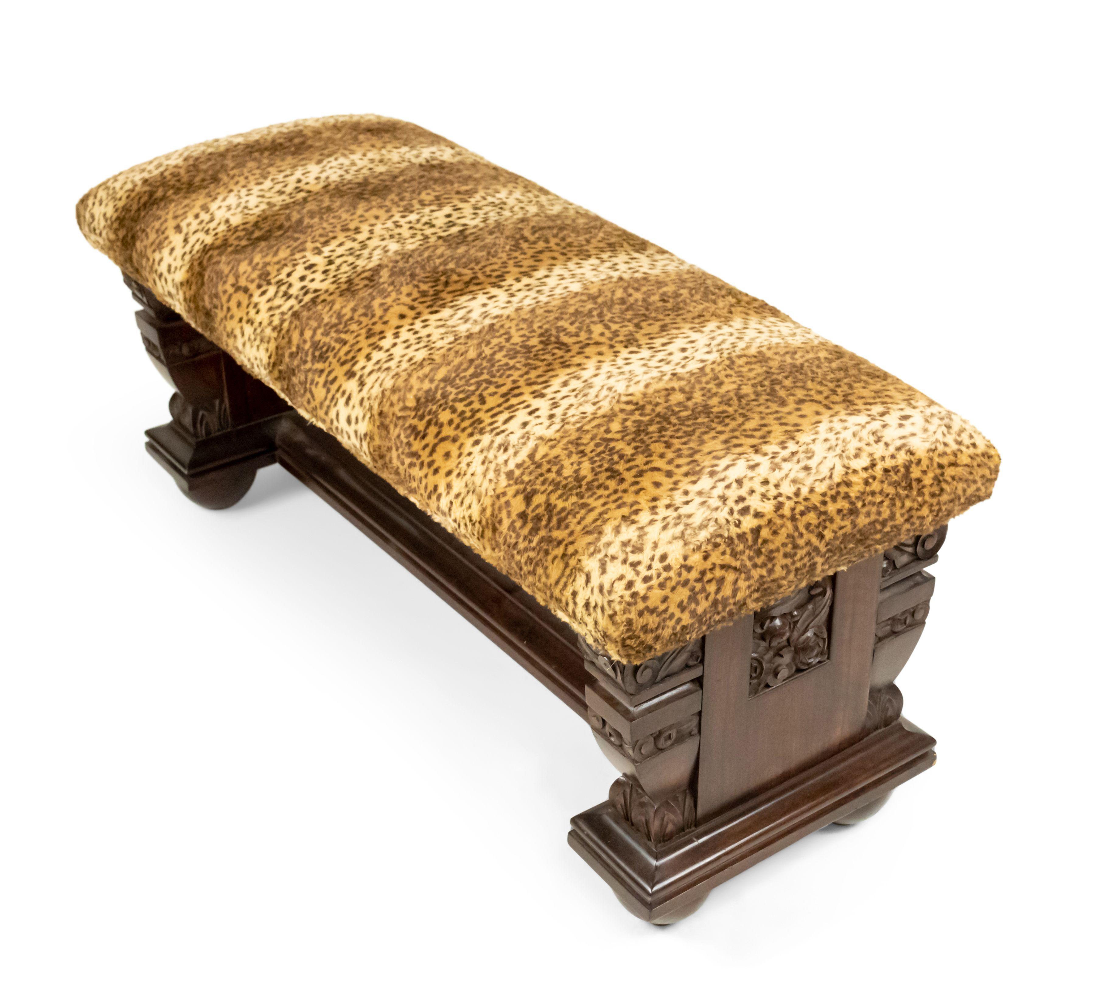 Panchina Art Deco francese in finto leopardo In condizioni buone in vendita a Queens, NY