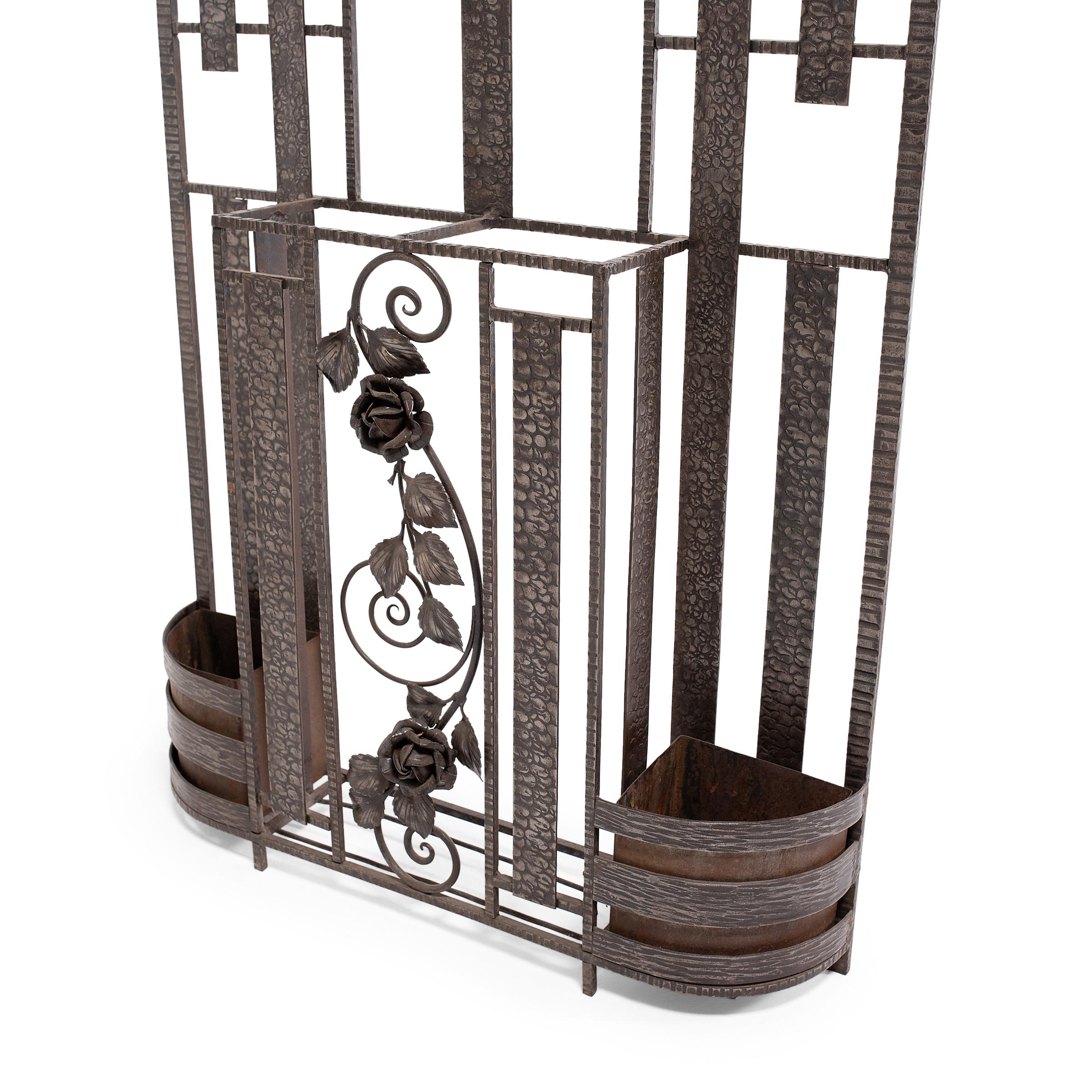 Mid-20th Century French Art Deco Fer Forge Foyer Rack, c. 1930s For Sale