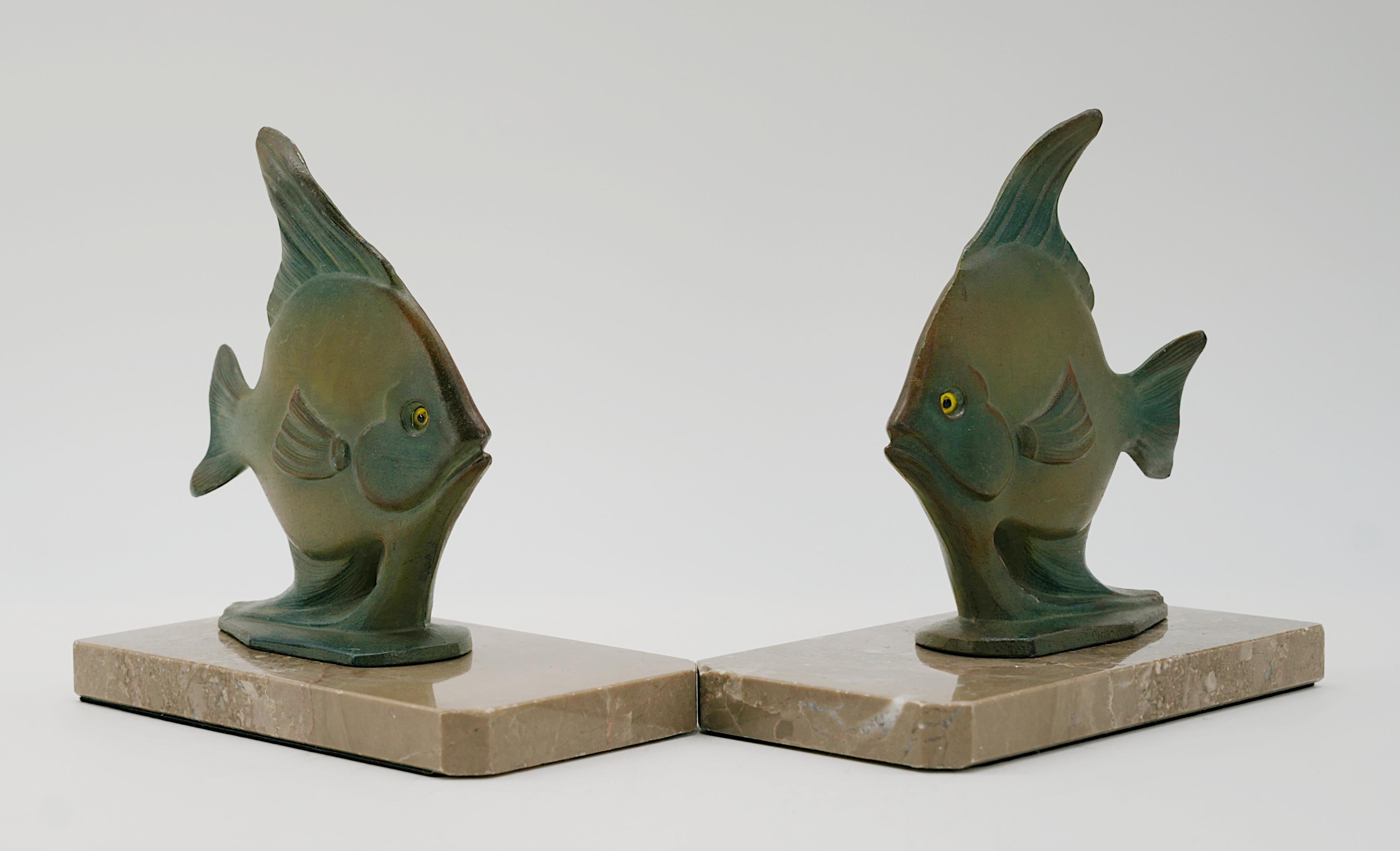 Glass French Art Deco Fishes Bookends, 1930 For Sale