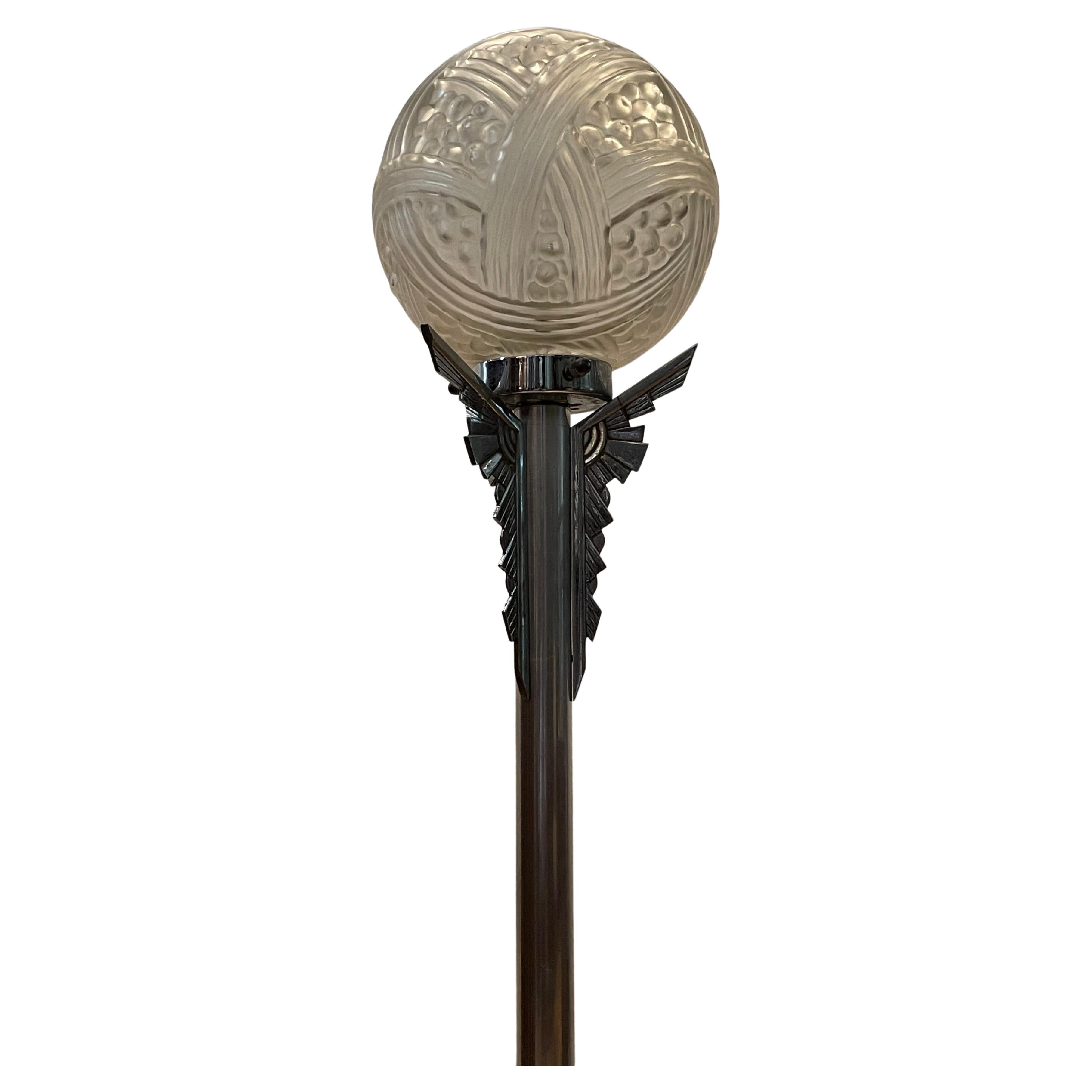 French Art Deco Floor Lamp, 1930 For Sale 6